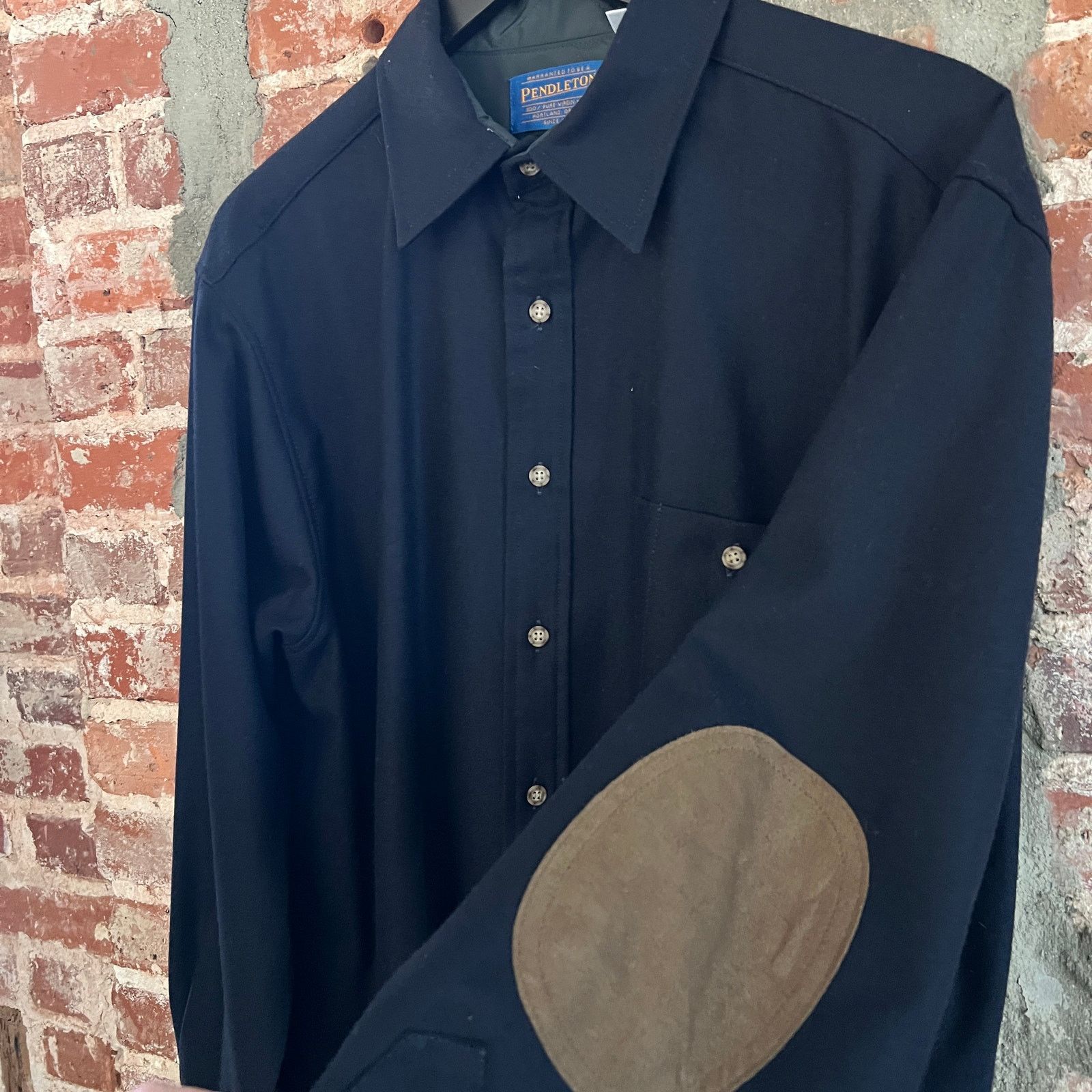 Pendleton Pendleton Men's Navy Flannel Shirt L MADE USA 22x30 Size US L / EU 52-54 / 3 - 3 Thumbnail