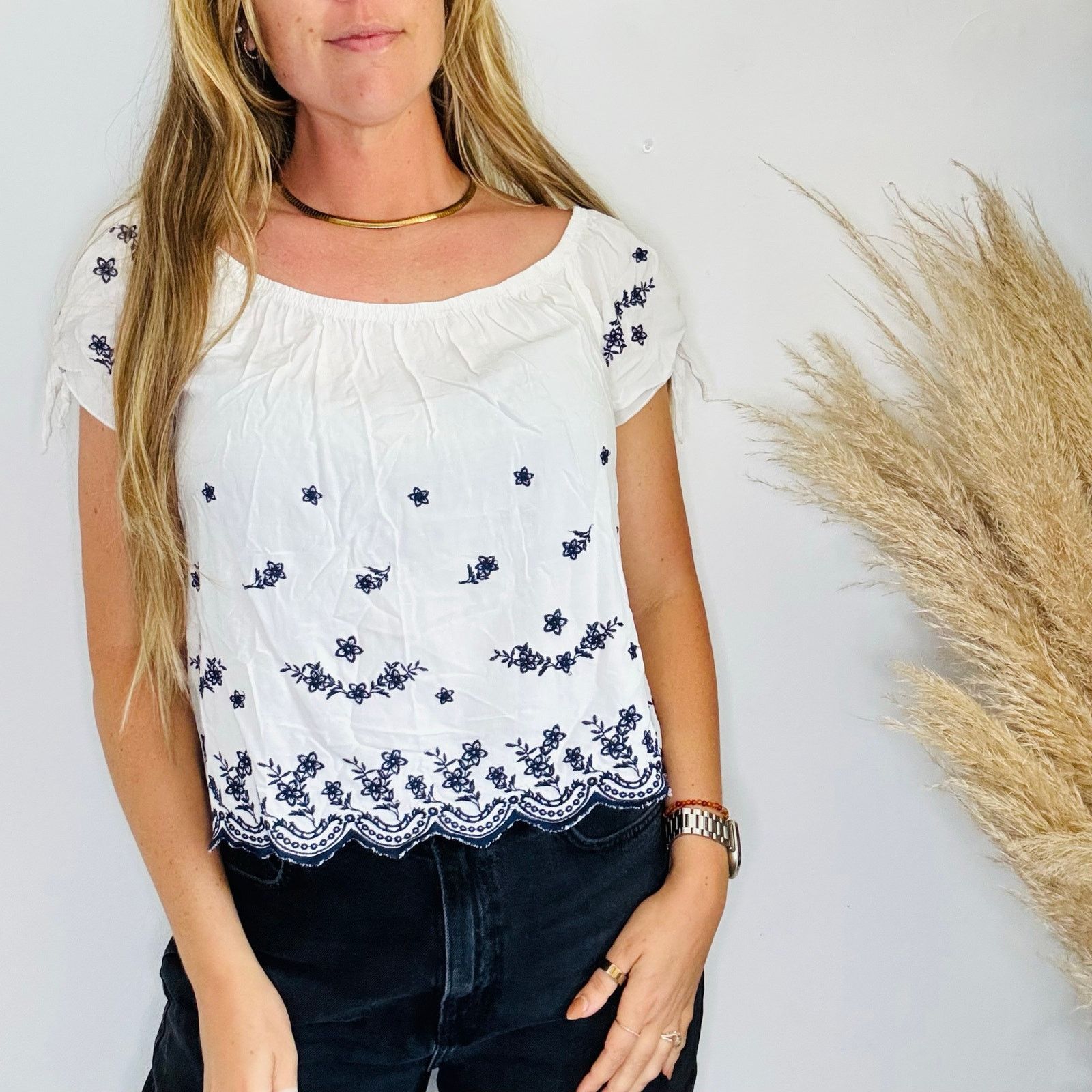 Vintage VINTAGE White Navy Blue Floral Tie Shoulder Top Shirt Blouse Size L / US 10 / IT 46 - 11 Thumbnail
