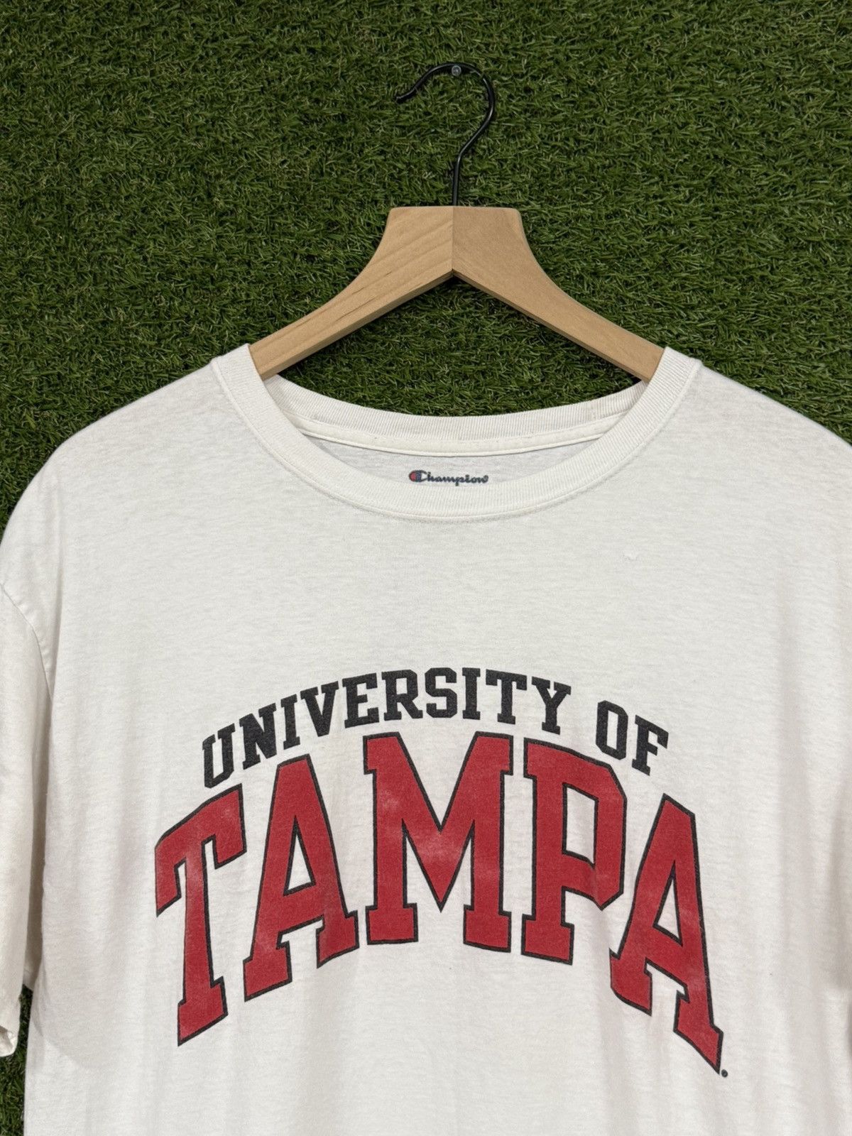 Champion Vintage Champion University of Tampa White Red Florida Tee Size US L / EU 52-54 / 3 - 2 Thumbnail