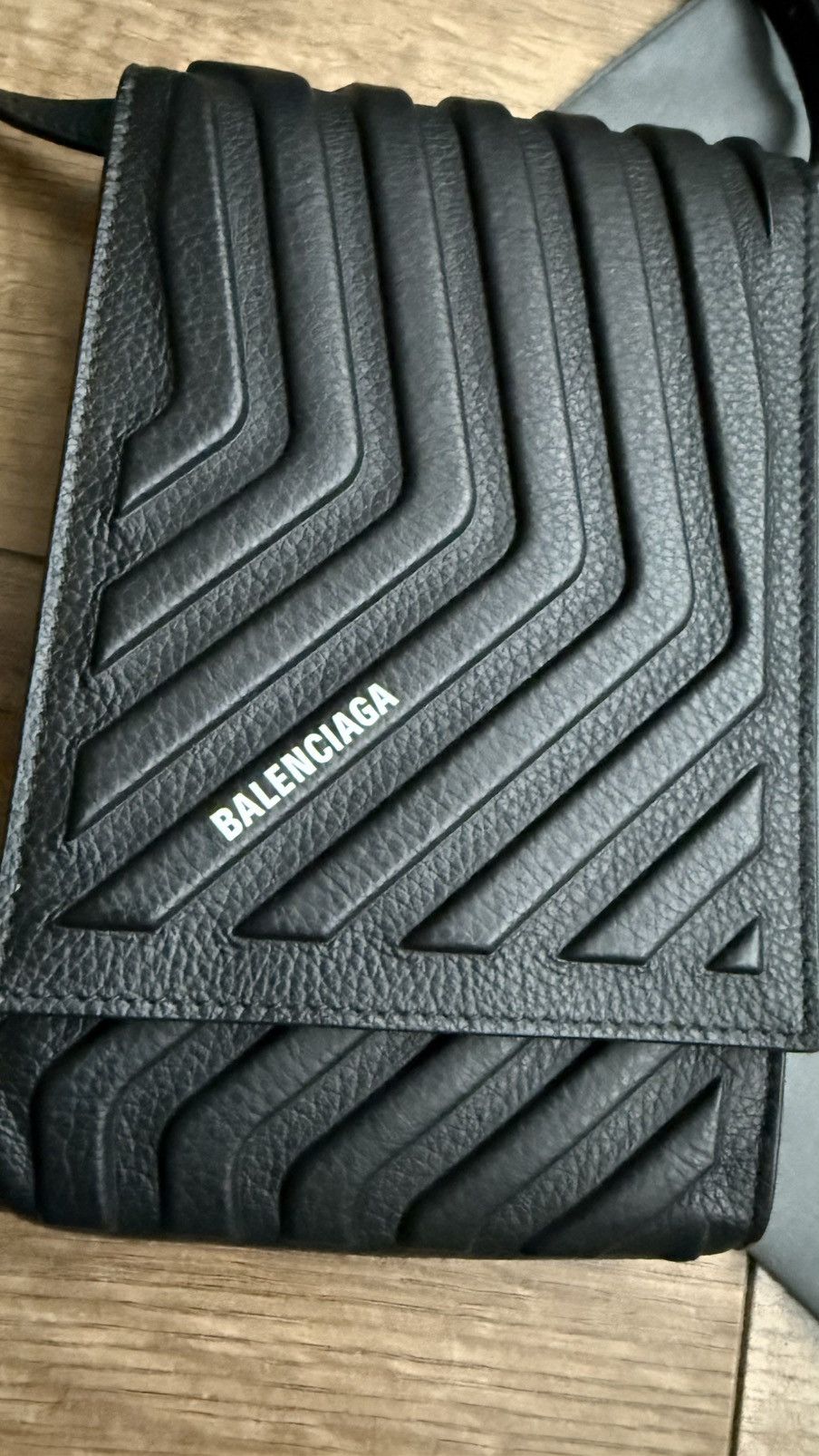 Balenciaga Balenciaga Car Phone Holder RRP$900 Size ONE SIZE - 4 Thumbnail