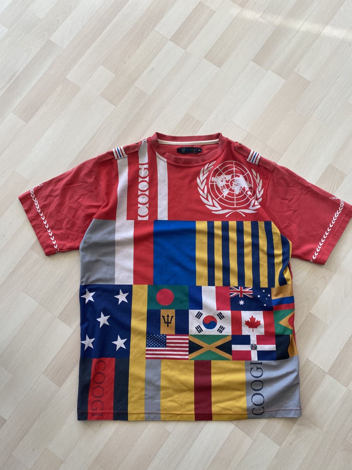 Coogi Coogi Vintage Flags Dense T-Shirt Size US XXL / EU 58 / 5 - 1 Thumbnail