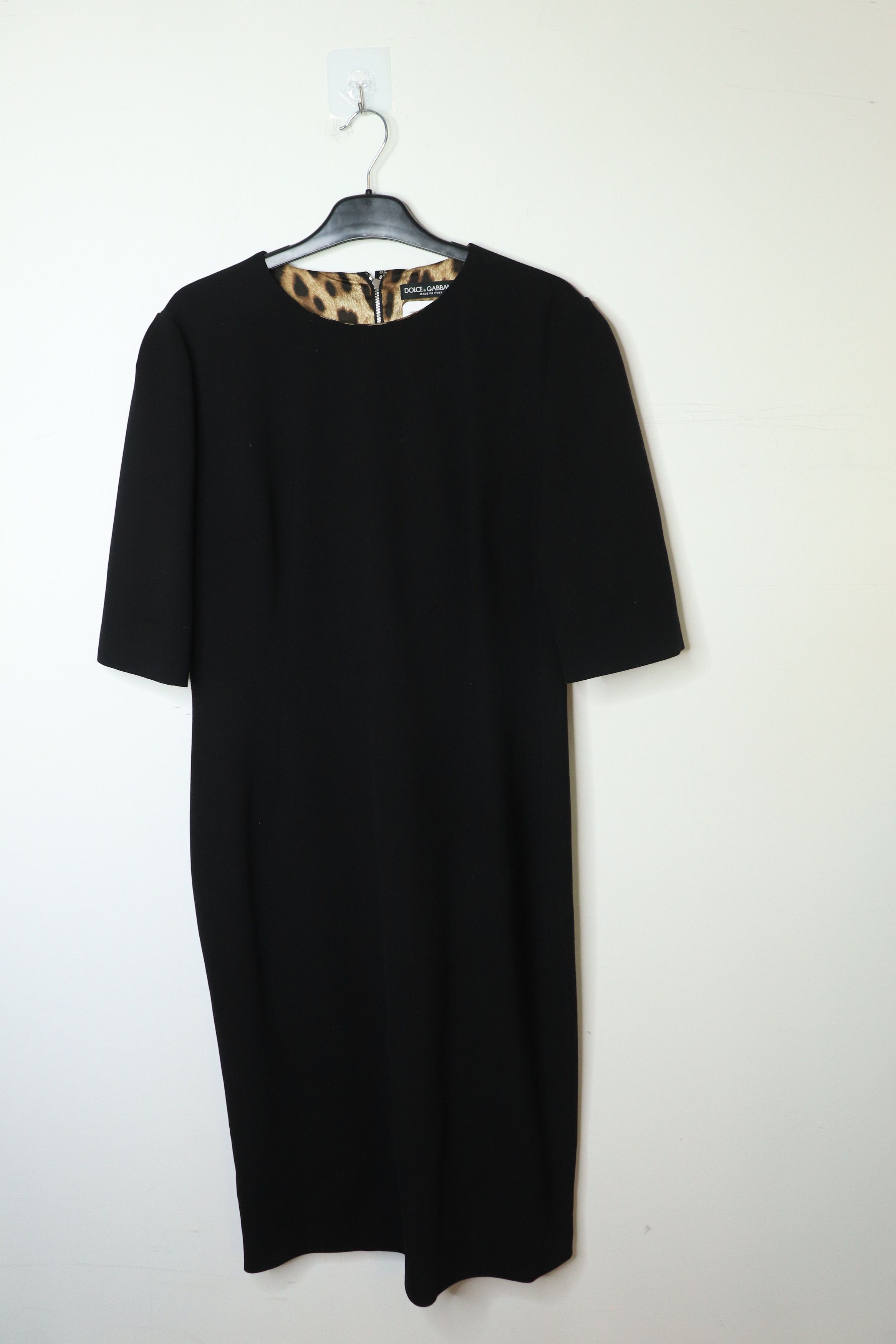 Dolce & Gabbana Black short-sleeved wool midi dress - UK 16 Size XL / US 12-14 / IT 48-50 - 1 Thumbnail