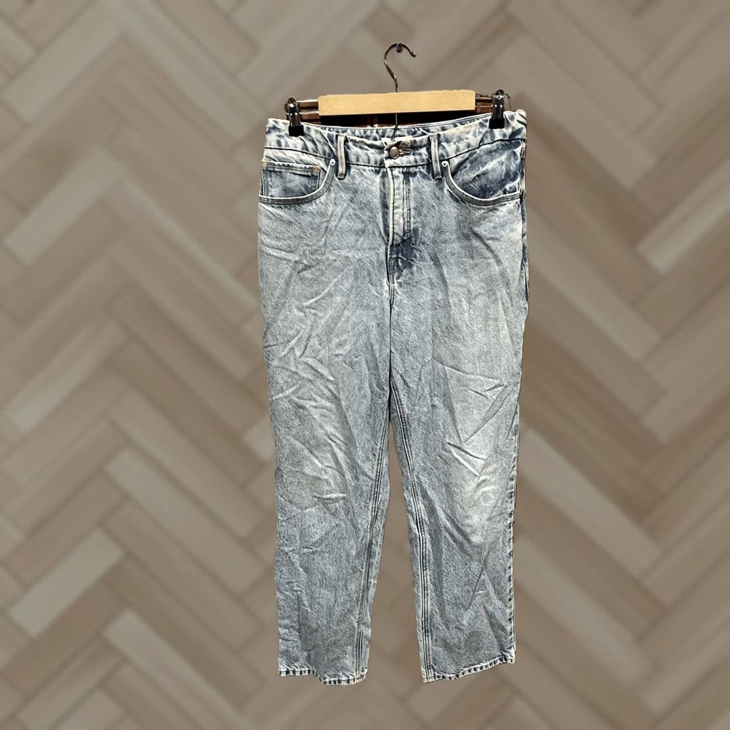 Good American Good American Jeans Women Blue Denim Straight 4/27 Size 4/27 Regular 31in Inseam Women’s Blue Denim Straight Jeans Size 27" / US 4 / IT 40 - 1 Thumbnail