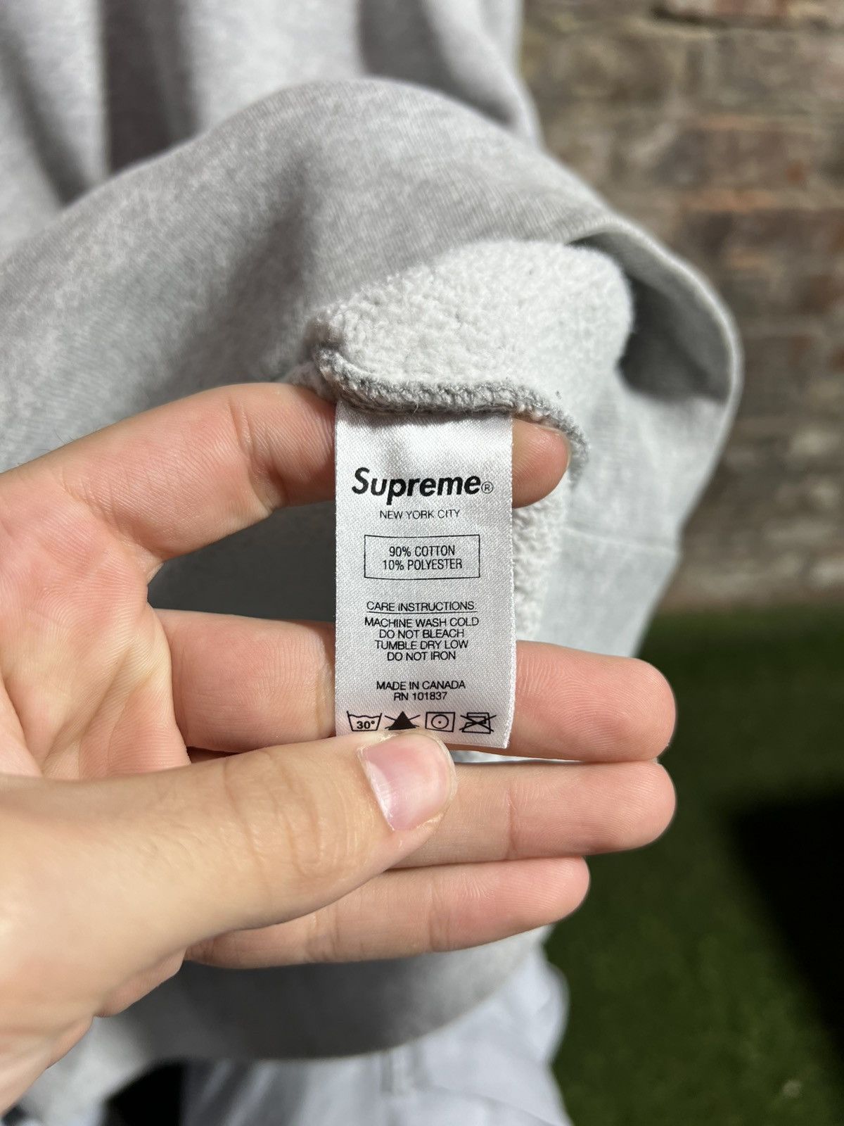 Supreme Supreme Tag Logo Hoodie Size US M / EU 48-50 / 2 - 4 Thumbnail