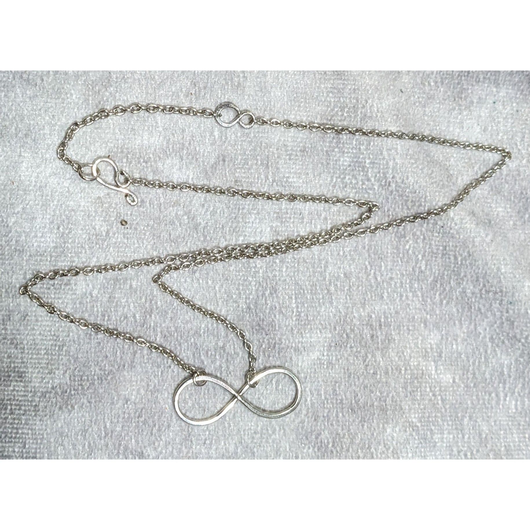 Other Dainty Infinity Pendant Silver Tone Necklace Size ONE SIZE - 4 Thumbnail