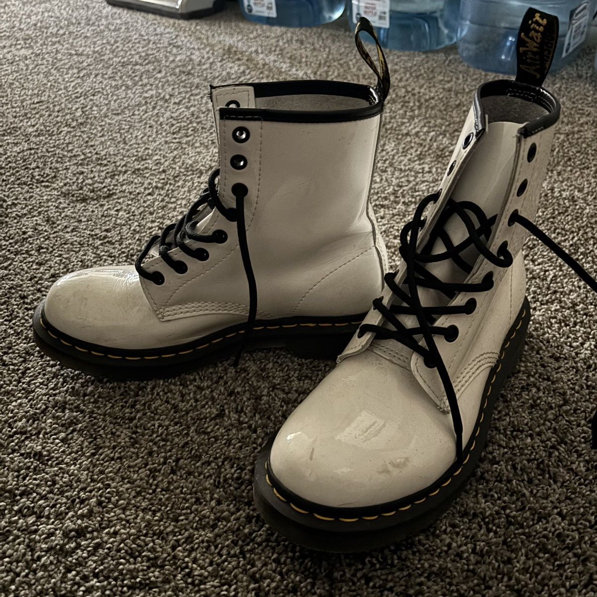 Dr. Martens White Dr. Martens 1460 Boots Size US 8 / IT 38 - 1 Thumbnail