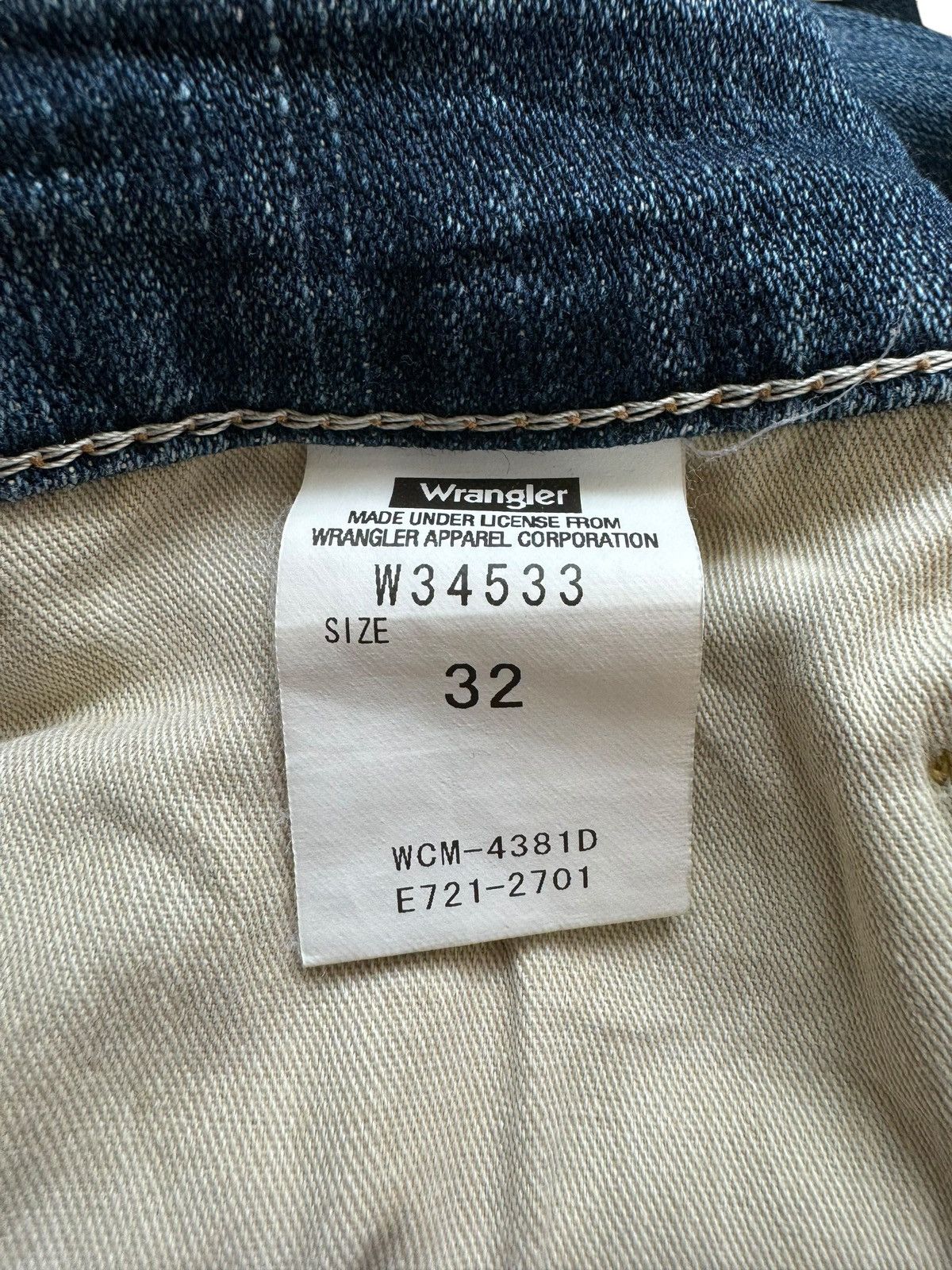 Wrangler VINTAGE WRANGLER DISTRESSED DENIM JEANS Size US 33 - 11 Thumbnail