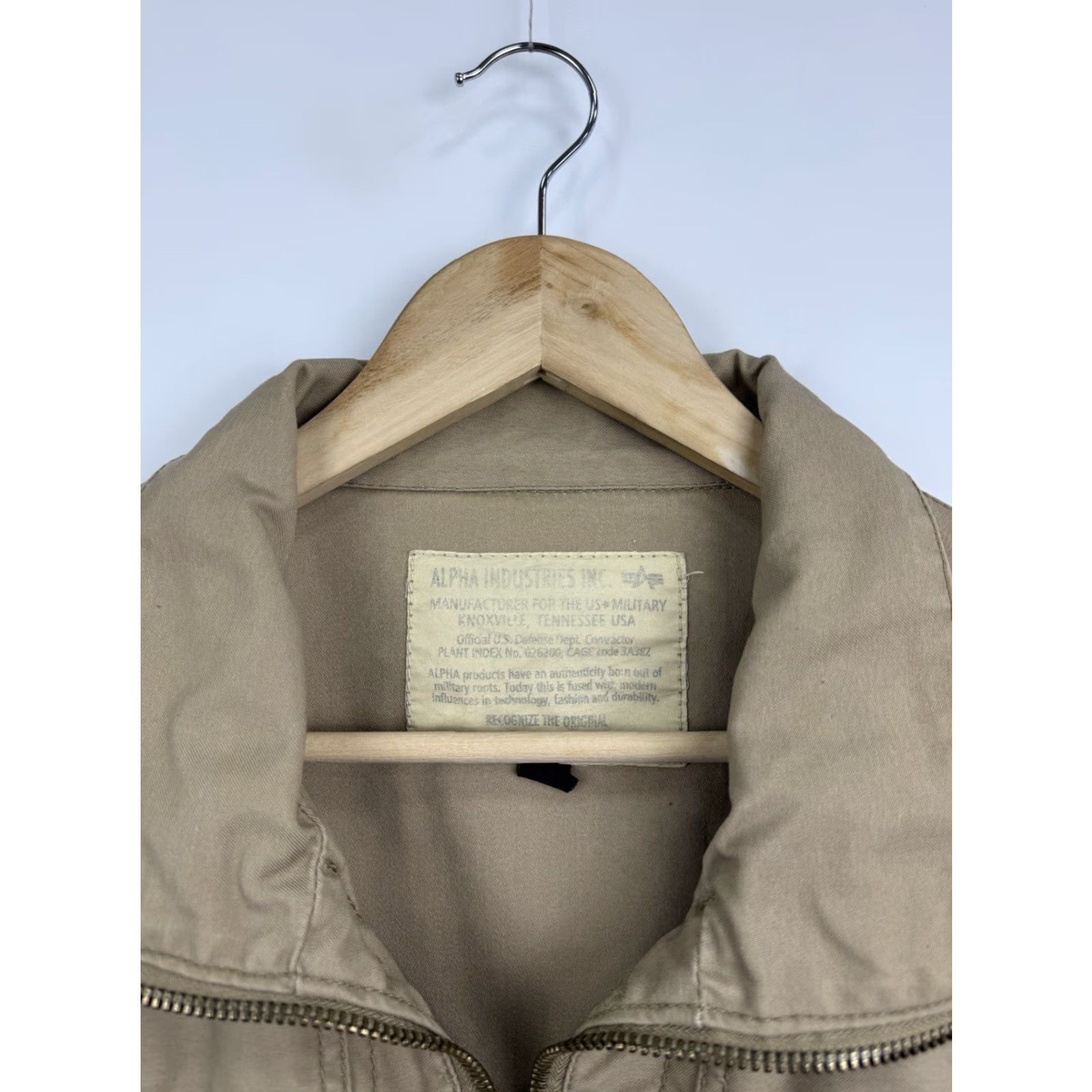 Vintage VINTAGE Alpha Industries Military USA Army Bomber Jacket L Beige Mens 90s rare retro Size US L / EU 52-54 / 3 - 6 Thumbnail