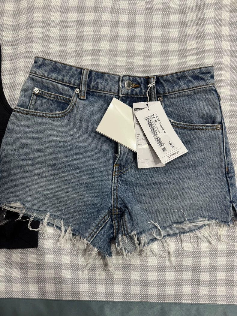 Alexander Wang Alexander Wang Denim Shorts- Size 25" / US 0 / IT 36 - 3 Thumbnail