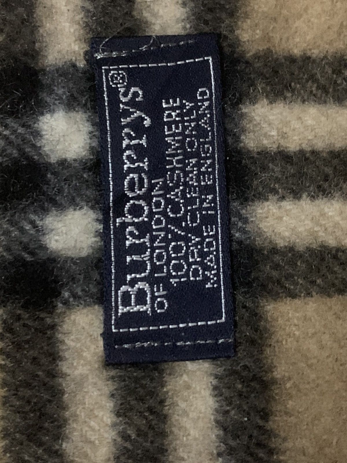 Burberry Burberry Cashmere Made In England Scarves Size ONE SIZE - 3 Thumbnail