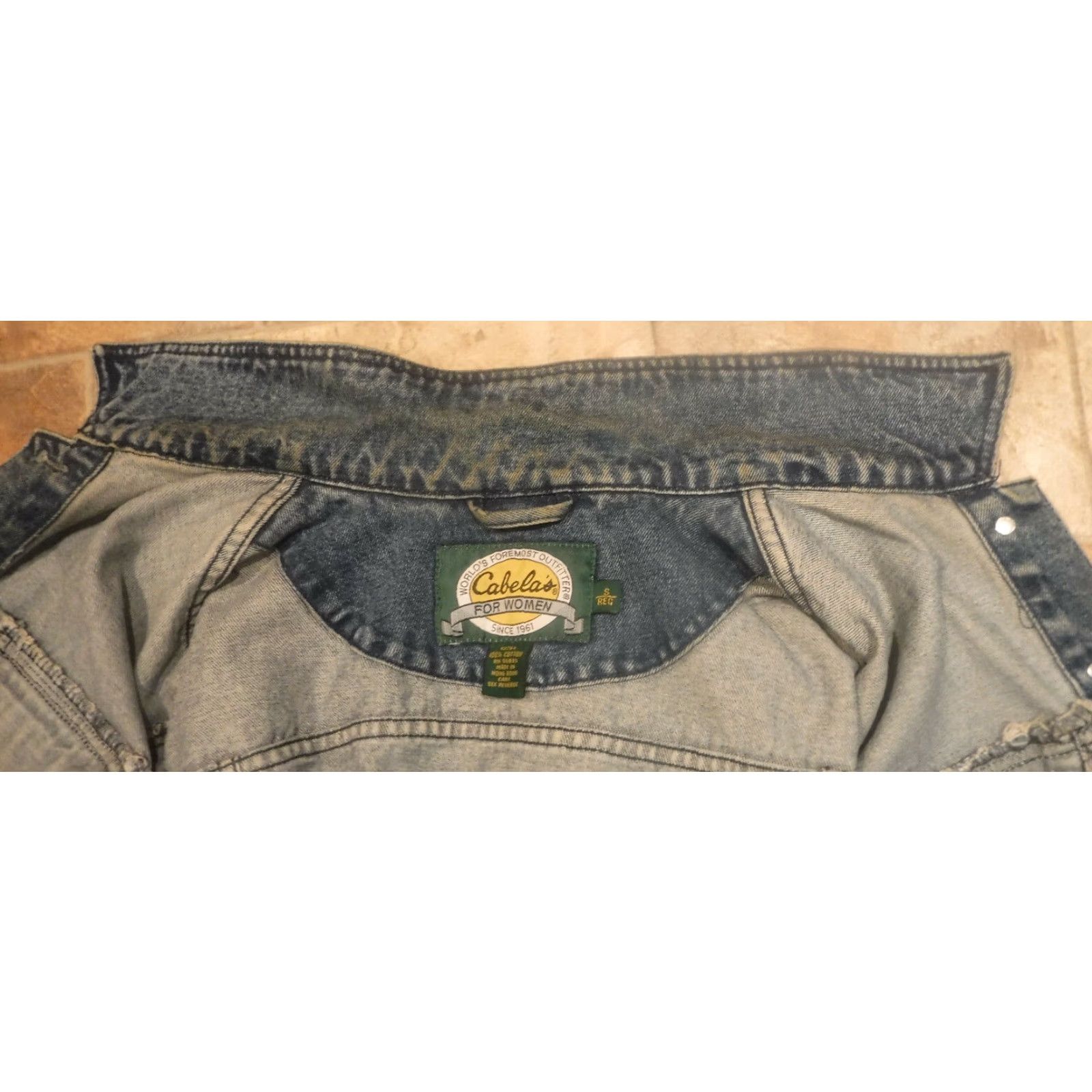 Vintage Vintage Cabela's Women's Small Blue Denim Trucker Jacket 4 Pocket 80s 90s Casual Women's Size 28" / US 6 / IT 42 - 5 Thumbnail