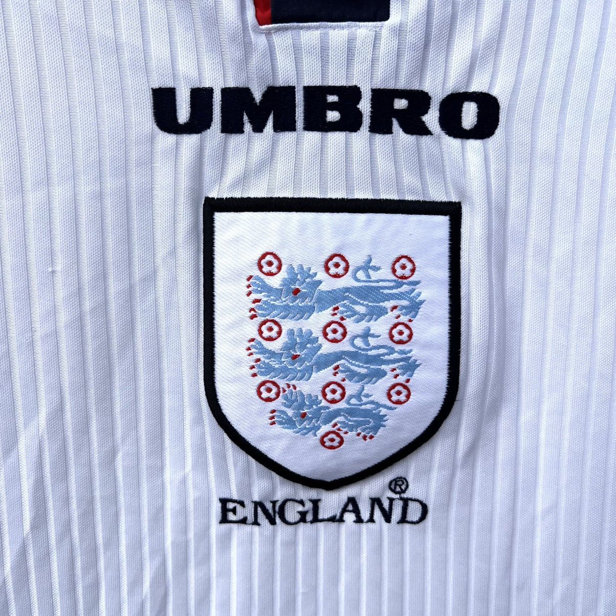 Umbro ENGLAND 1997 1998 HOME FOOTBALL SHIRT SOCCER JERSEY UMBRO Size US L / EU 52-54 / 3 - 3 Thumbnail