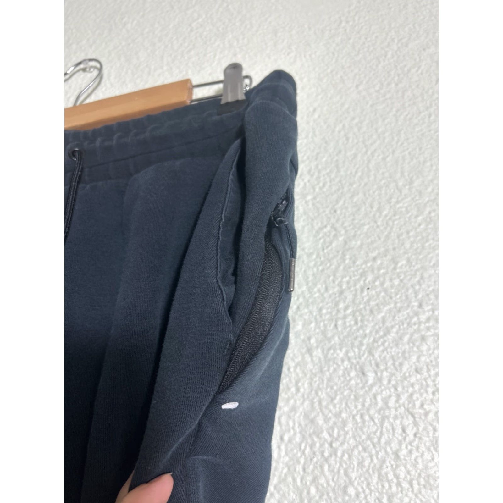 Nike Nike Jogger Sweatpants Women M Black BV3472-010 Tech Fleece Joggers 30x25 Size 32" / US 10 / IT 46 - 6 Thumbnail