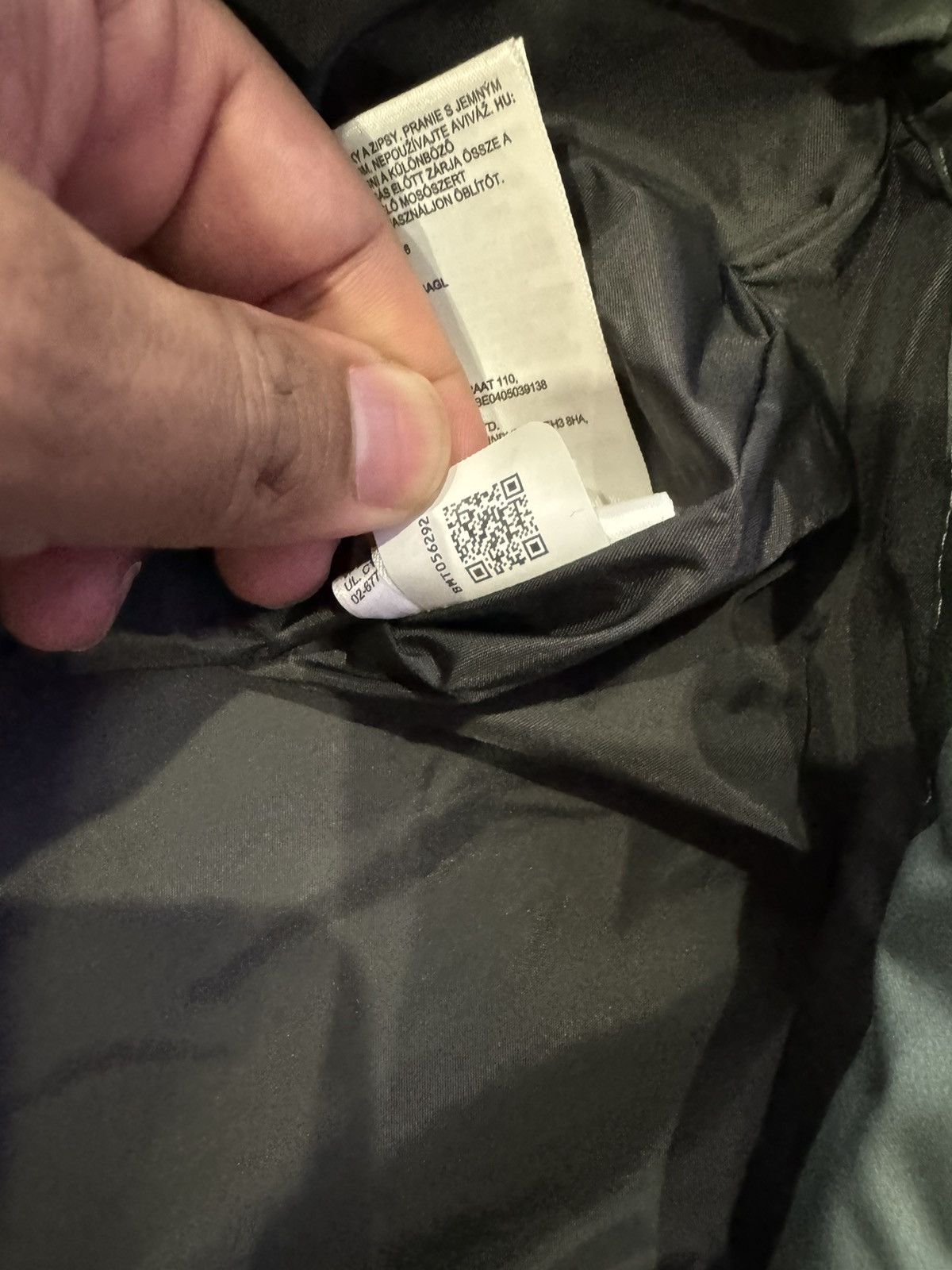 Kaws × The North Face KAWS X THE NORTH FACE 1986 MOUNTAIN JACKET BALSAM GREEN Size US L / EU 52-54 / 3 - 9 Thumbnail