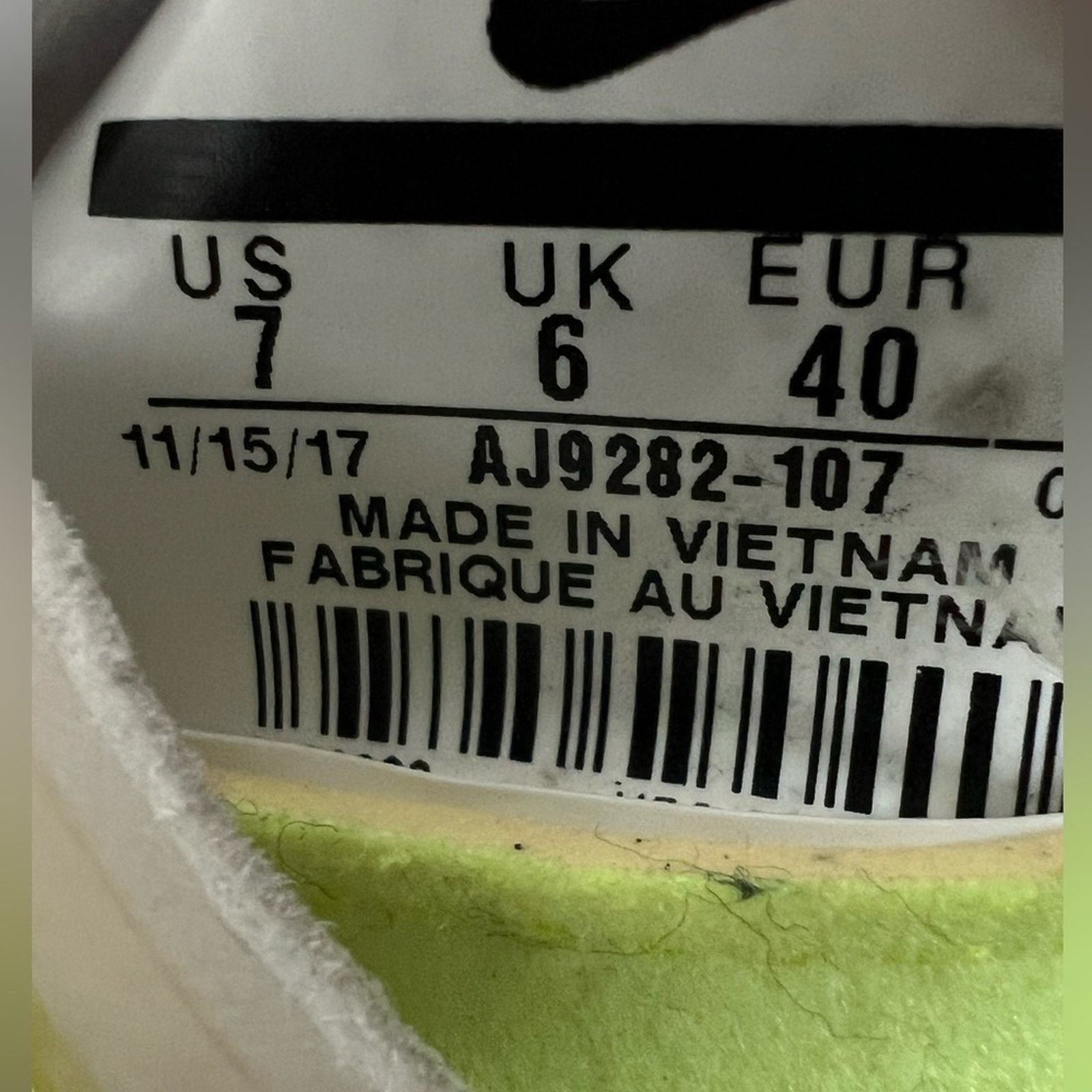 Nike NIKE Running Shoe Size 7 ZOOM FLY SP MEN'S WHITE VOLT GLOW Size US 7 / EU 40 - 11 Thumbnail
