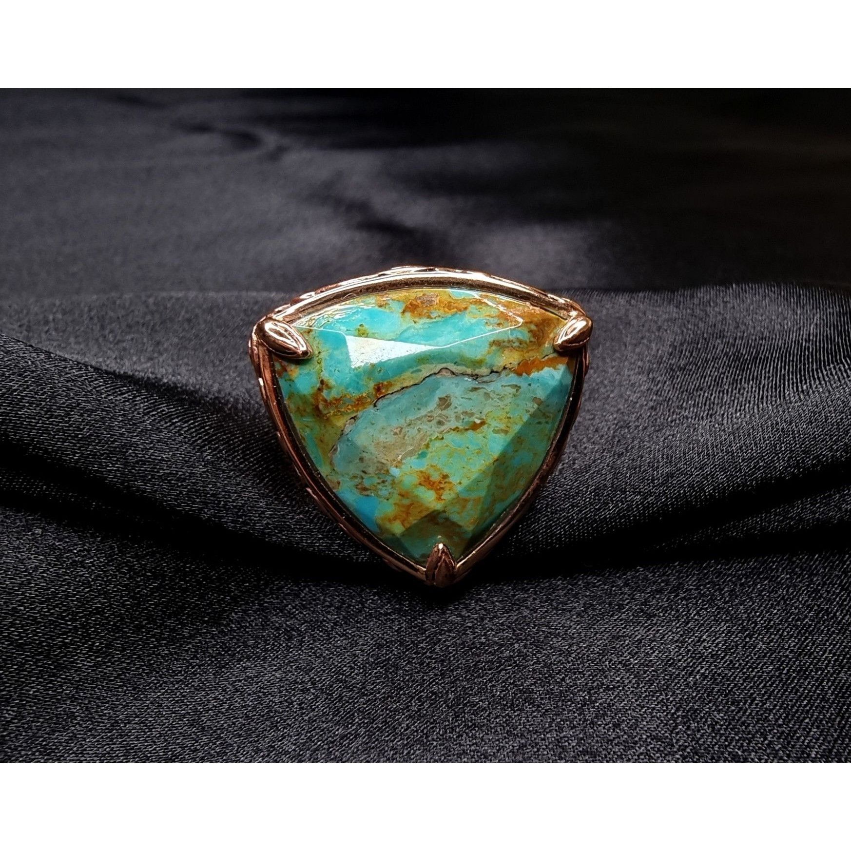 Vintage Genuine Turquoise Copper Ring Barse Thailand Size 6.5 Triang Size ONE SIZE - 3 Thumbnail