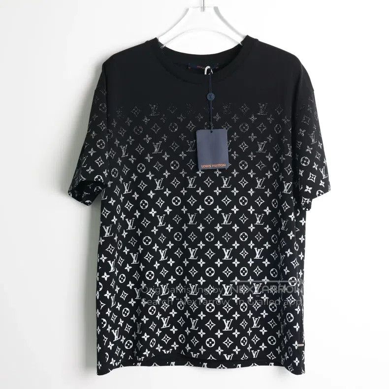 Louis Vuitton Louis Vuitton Black gradient short sleeve Size US M / EU 48-50 / 2 - 2 Thumbnail