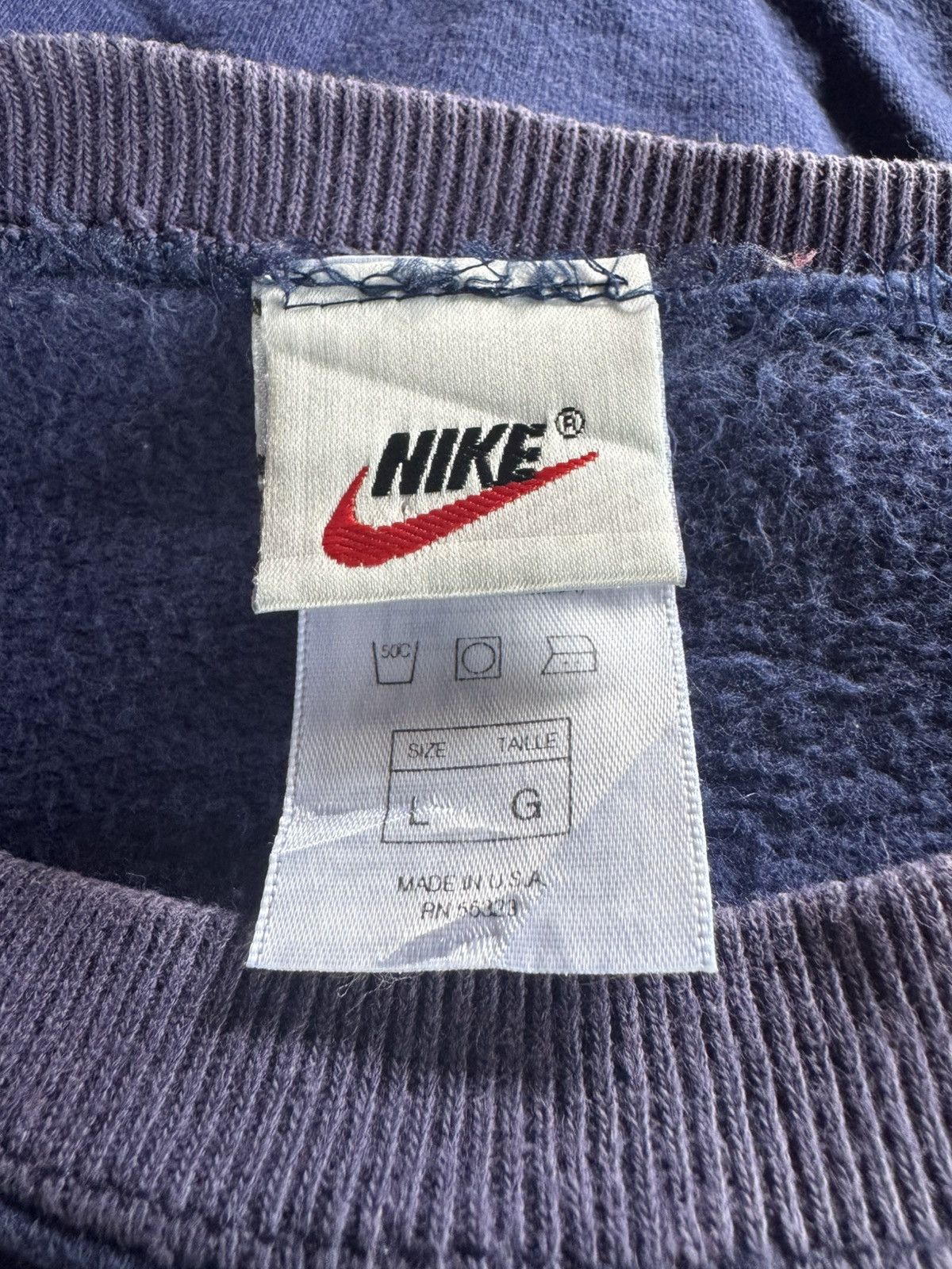 Nike Vintage Nike Sweatshirts Size L Size US L / EU 52-54 / 3 - 4 Thumbnail