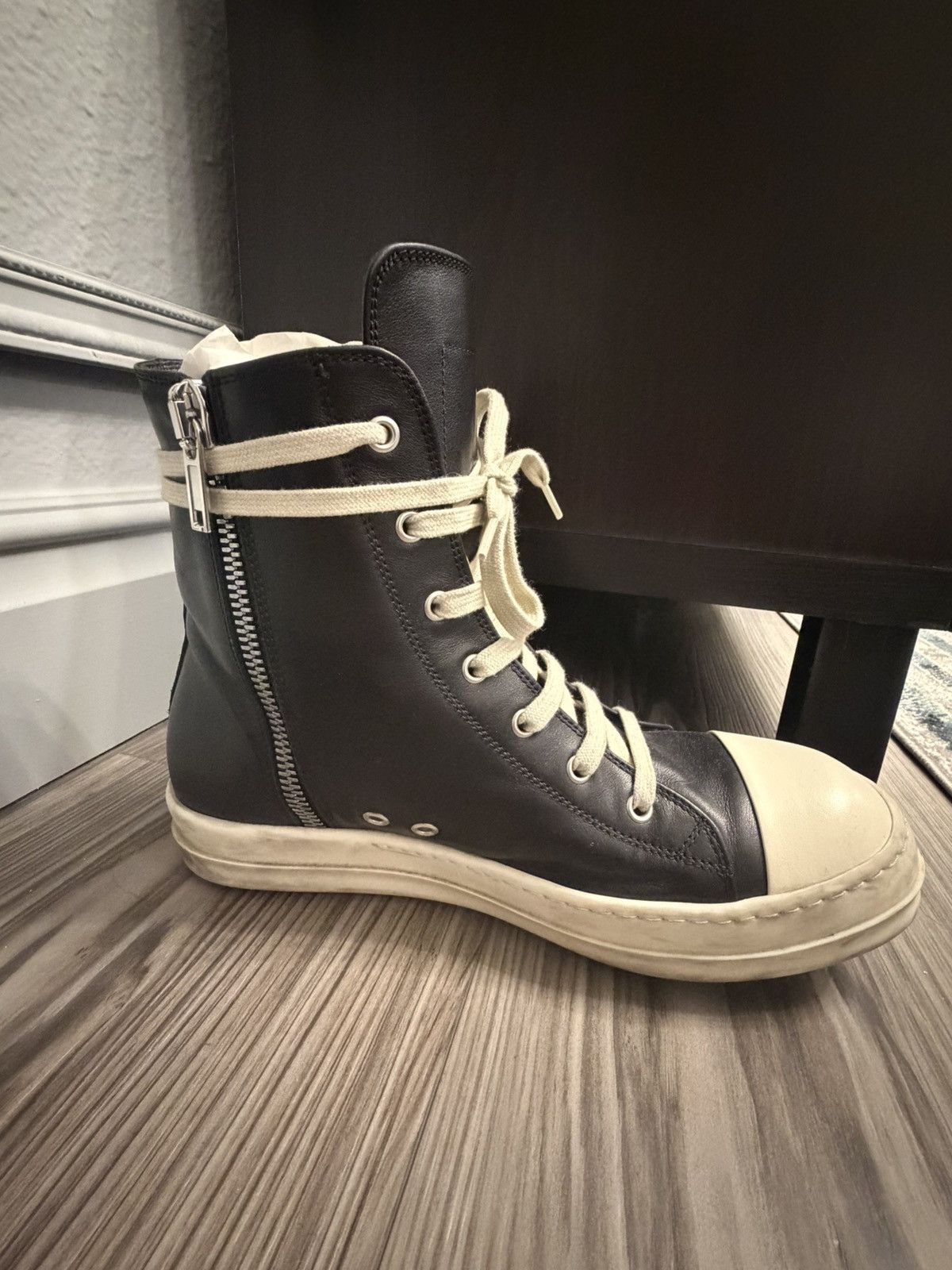 Rick Owens Rick Owen’s Mainline Leather Ramones black/milk size 42 Size US 9 / EU 42 - 6 Thumbnail