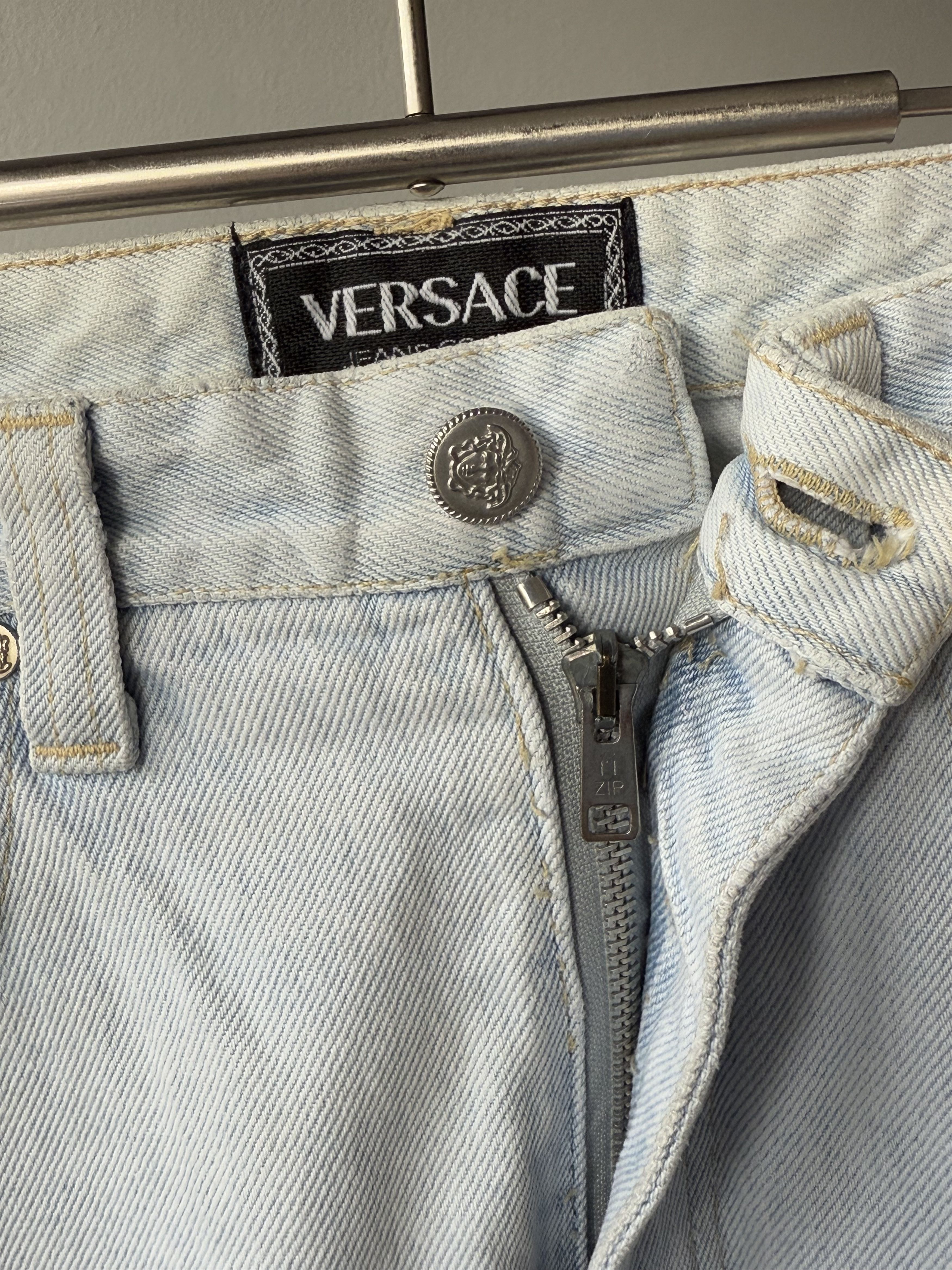 Versace Jeans Couture Vintage 90's Versace Jeans Couture Light Blue Denim Jeans Size US 30 / EU 46 - 10 Thumbnail