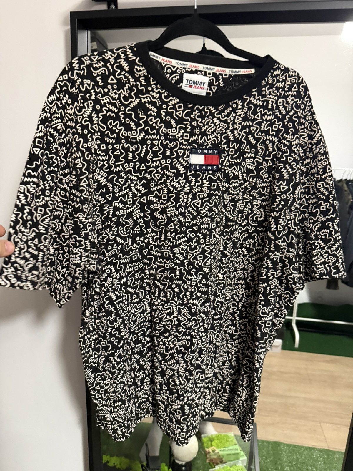 Tommy Hilfiger Tommy jeans r-shiet size L Size US L / EU 52-54 / 3 - 2 Thumbnail