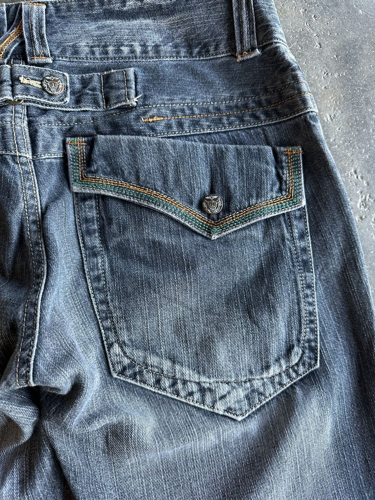 Japanese Brand VINTAGE ROOT THREE JEANS STORM BLACK WASHED RARE DENIM PANTS Size US 32 / EU 48 - 17 Thumbnail