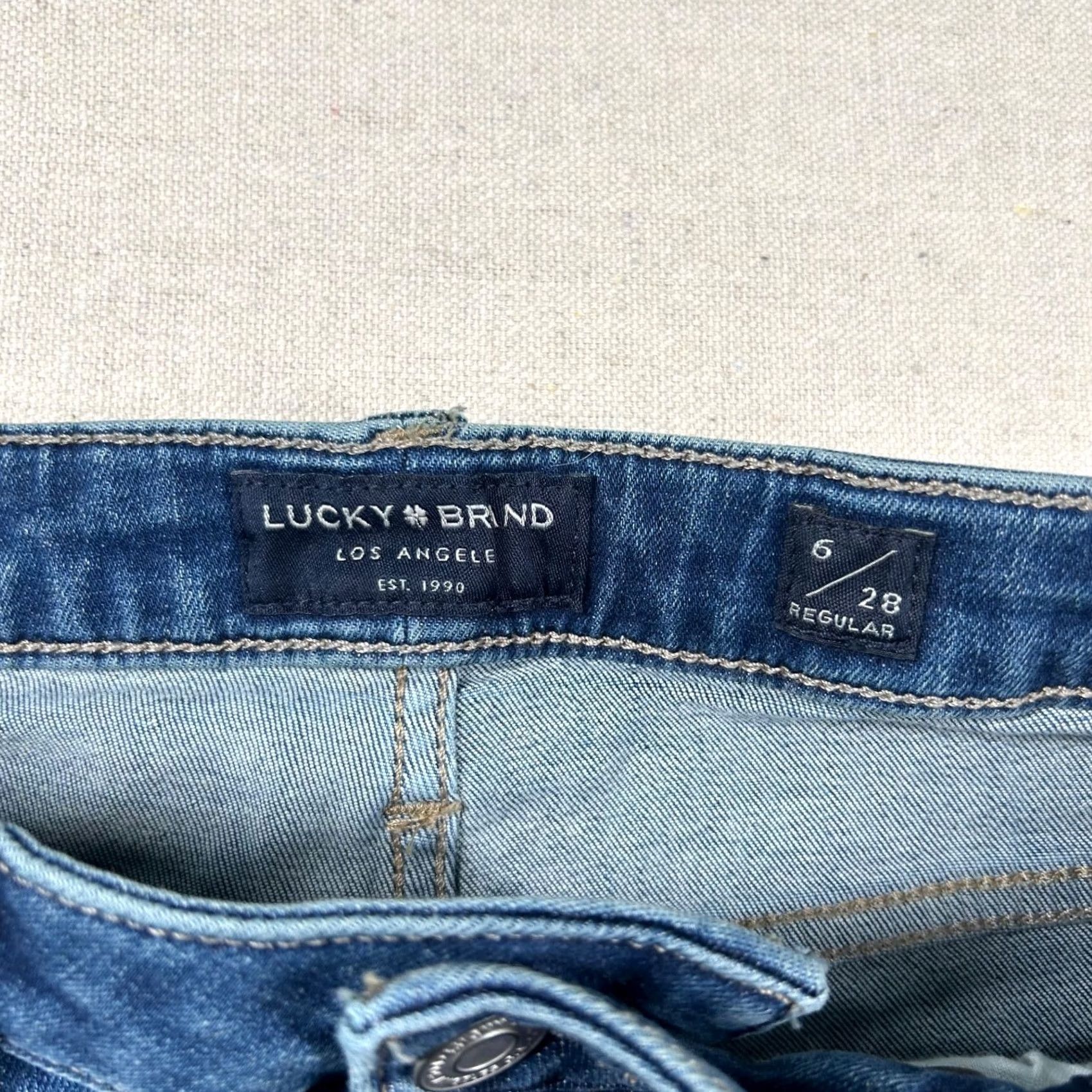 Lucky Brand Lucky Brand Jeans Womens 6 Regular Lolita Low Rise Boot Cut Denim 5-Pocket Blue 27in Inseam 32in XS?? Size 28" / US 6 / IT 42 - 3 Thumbnail