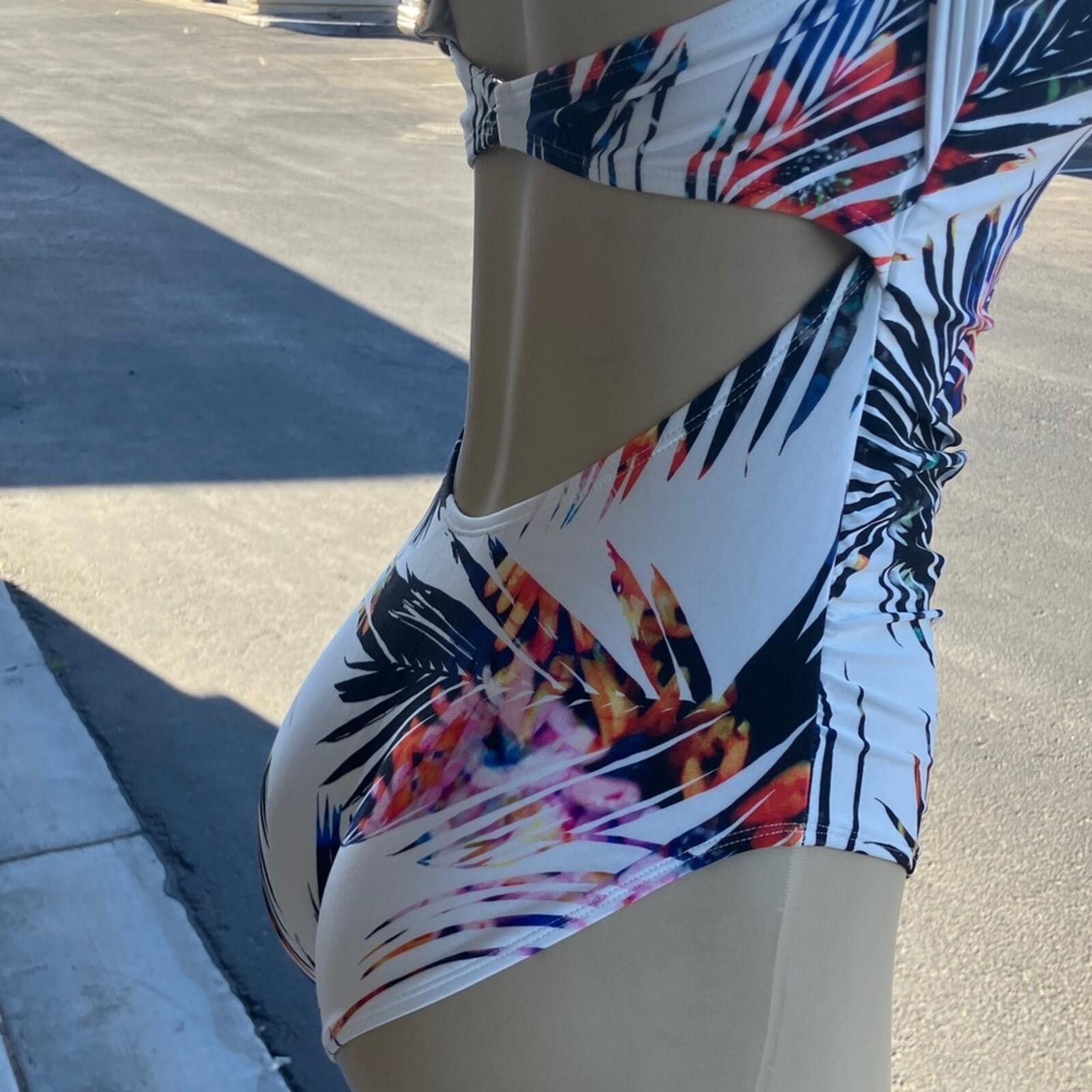 Other RACHEL Rachel Roy Tropical Print Halter One-Piece Swimsuit Size ONE SIZE - 7 Thumbnail
