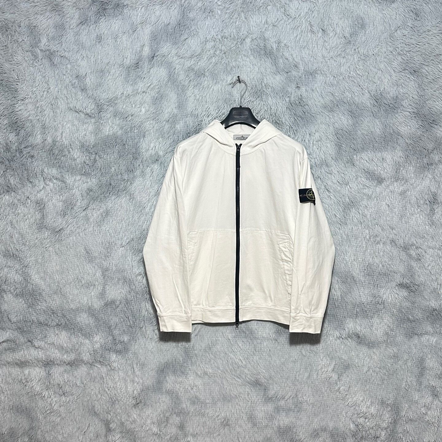 Stone Island stone island white zip hoodie XL Size US XL / EU 56 / 4 - 1 Thumbnail