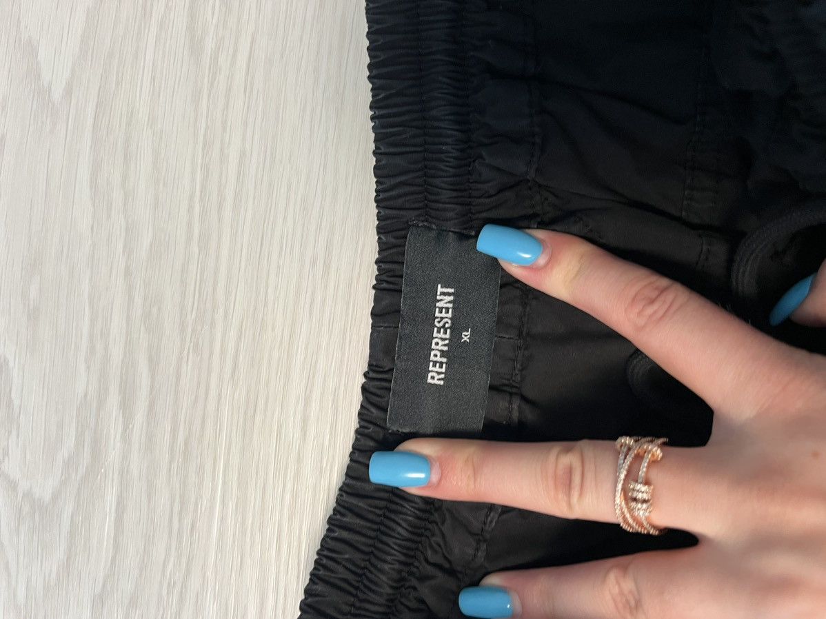 Represent Clo. Represent Black Cargo Short Size US 34 / EU 50 - 3 Thumbnail