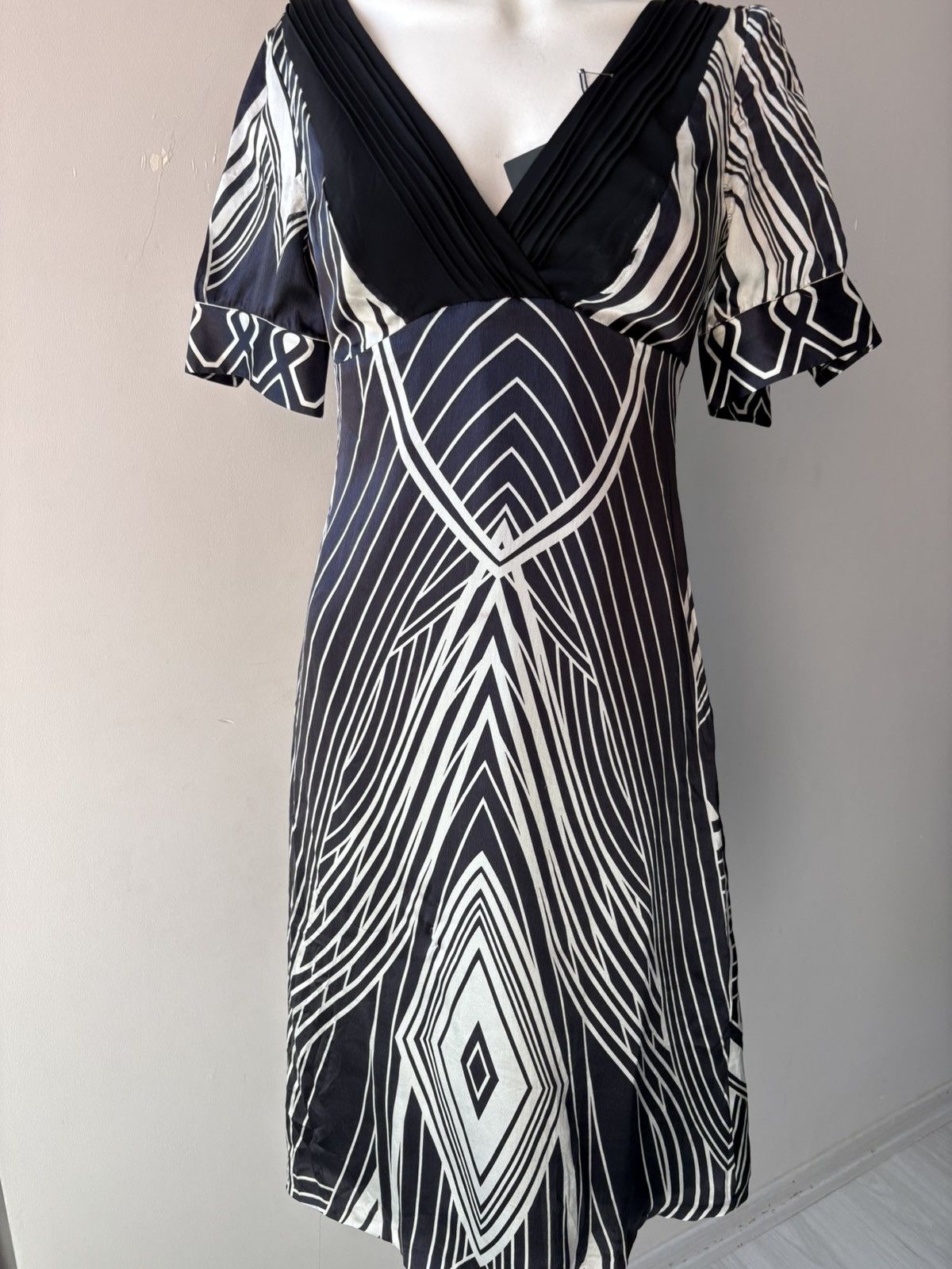Vintage Silk dress Size S / US 4 / IT 40 - 8 Thumbnail
