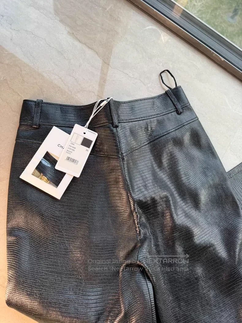 Chanel Chanel Egyptian series beetle deer leather pants Size 24" / US 00 / IT 34 - 3 Thumbnail