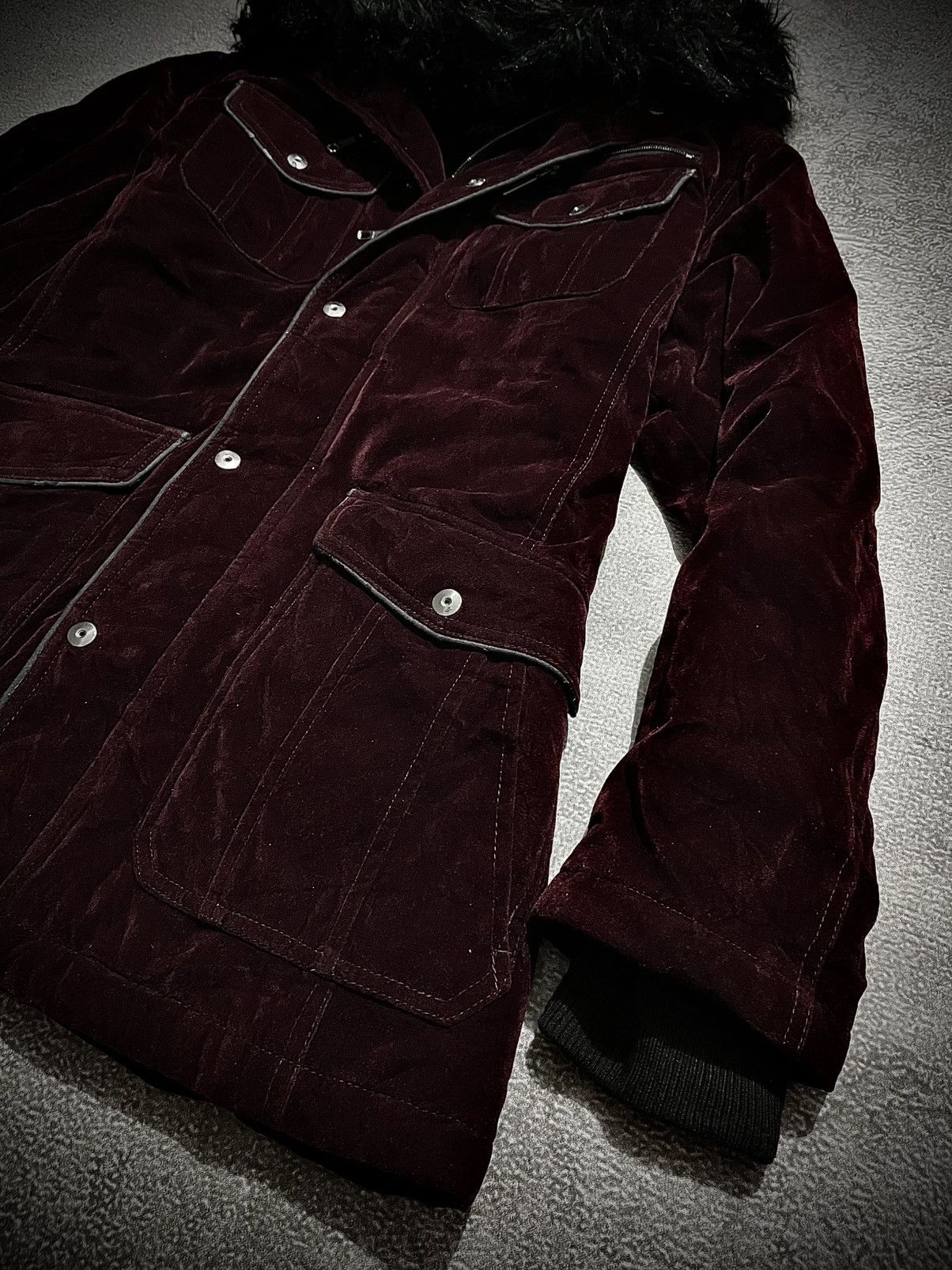 Japanese Brand 2000s NAUGHTY STYLE BONDAGE VELVET FAUX FUR JACKET PUNK Size US L / EU 52-54 / 3 - 4 Thumbnail