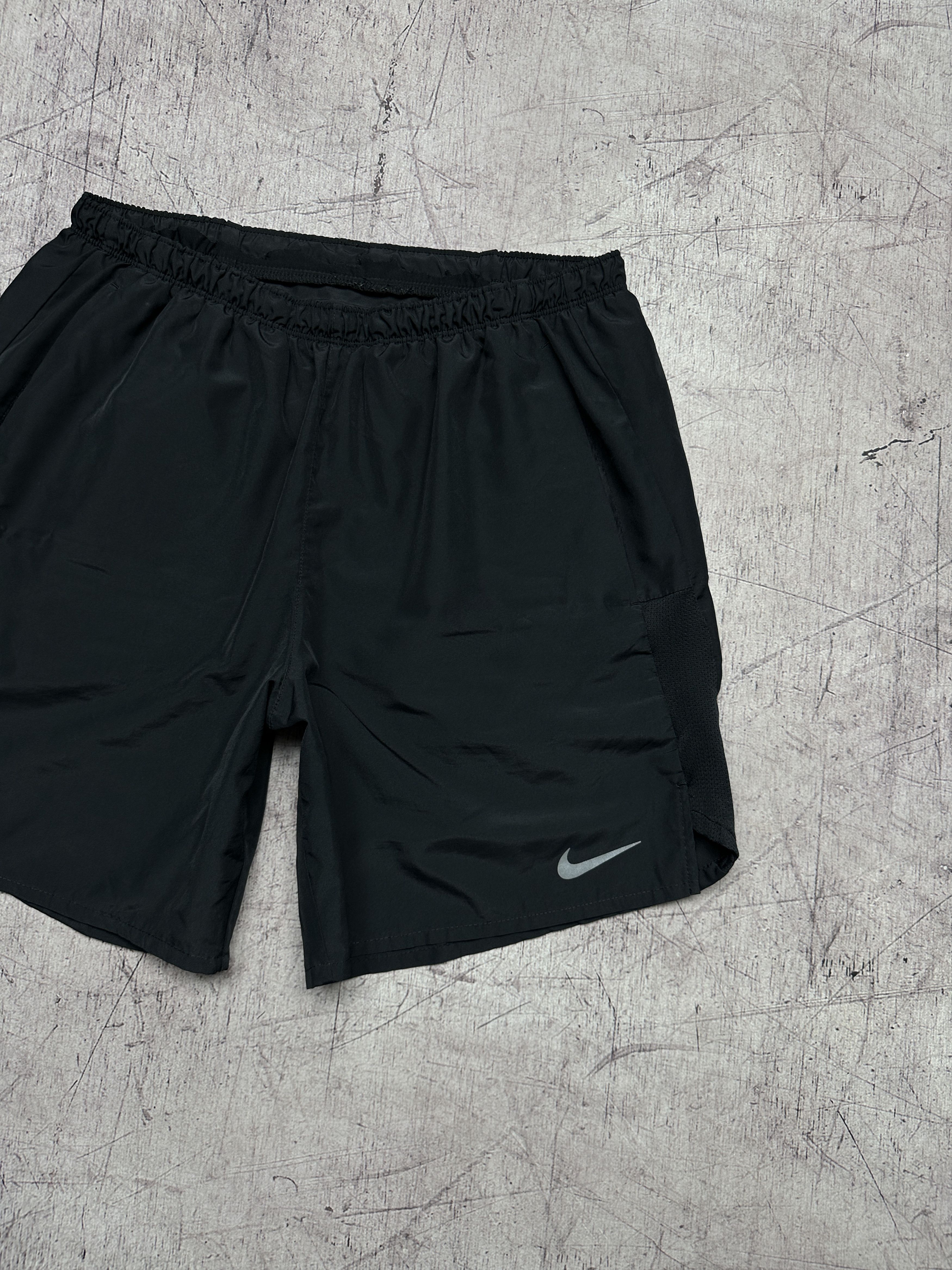 Nike Nike Mens Shorts Size US 36 / EU 52 - 2 Thumbnail