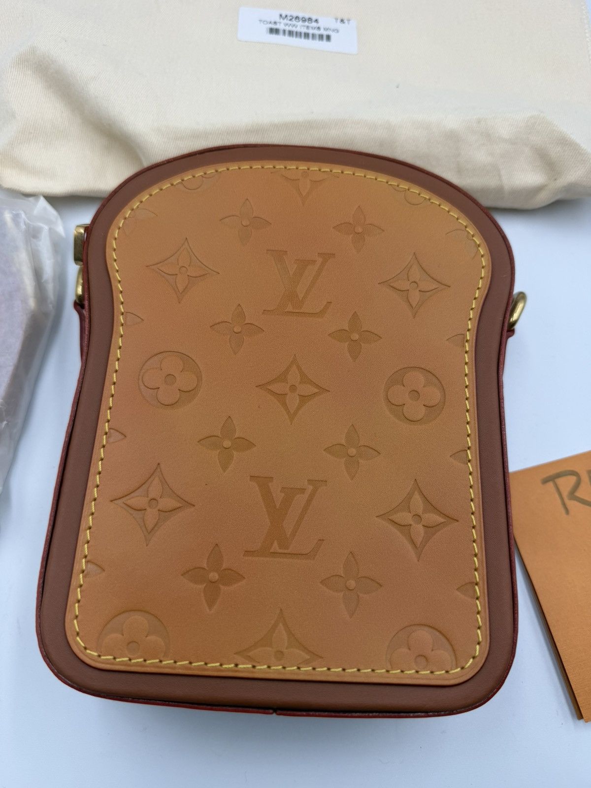 Louis Vuitton Louis Vuitton Ultra Rare M26984 Toast Wearable Wallet Size ONE SIZE - 5 Thumbnail