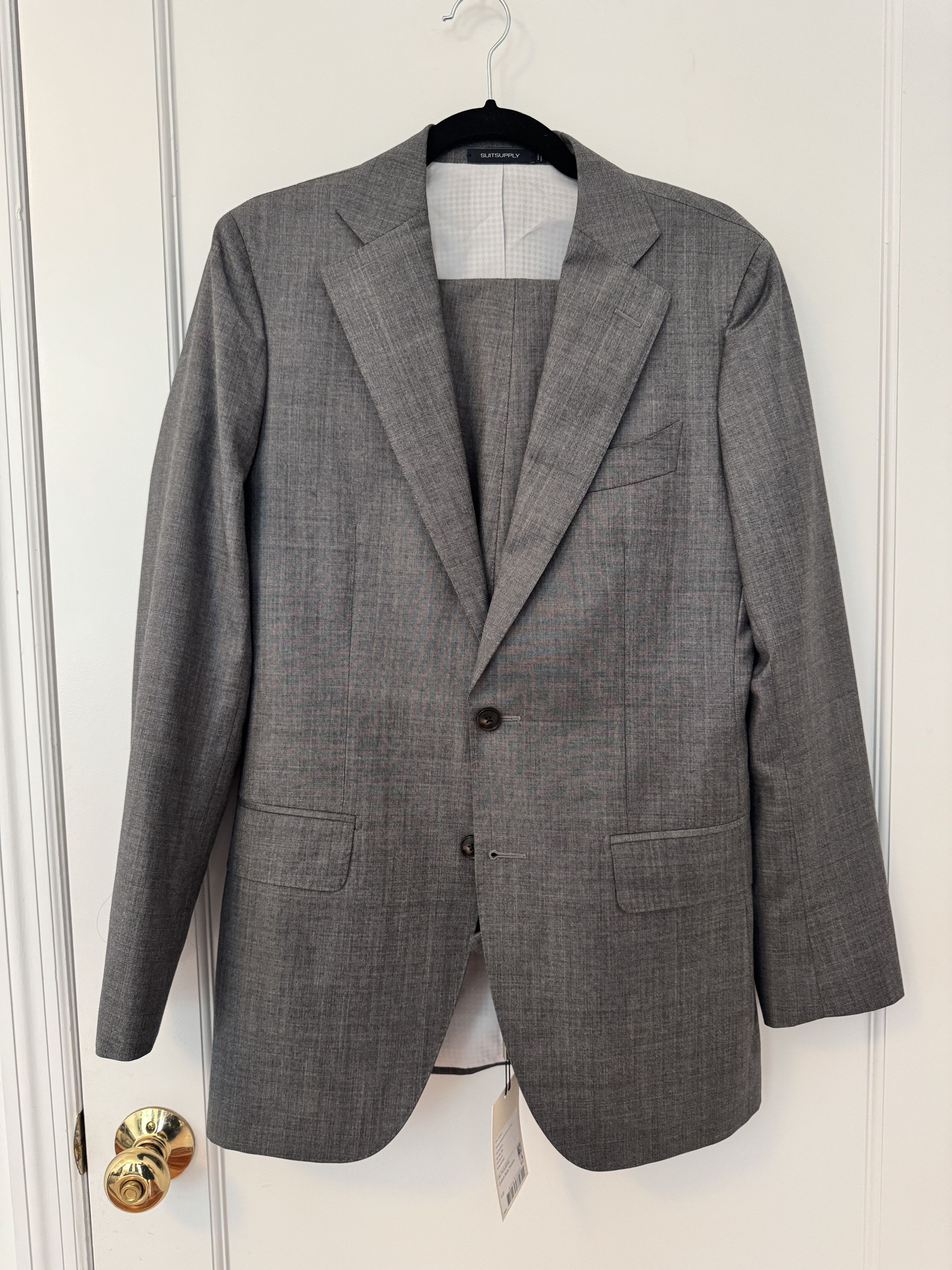 Suitsupply Suitsupply • Dark Gray Wool Suit NWT (MTM) Size 36R - 1 Thumbnail