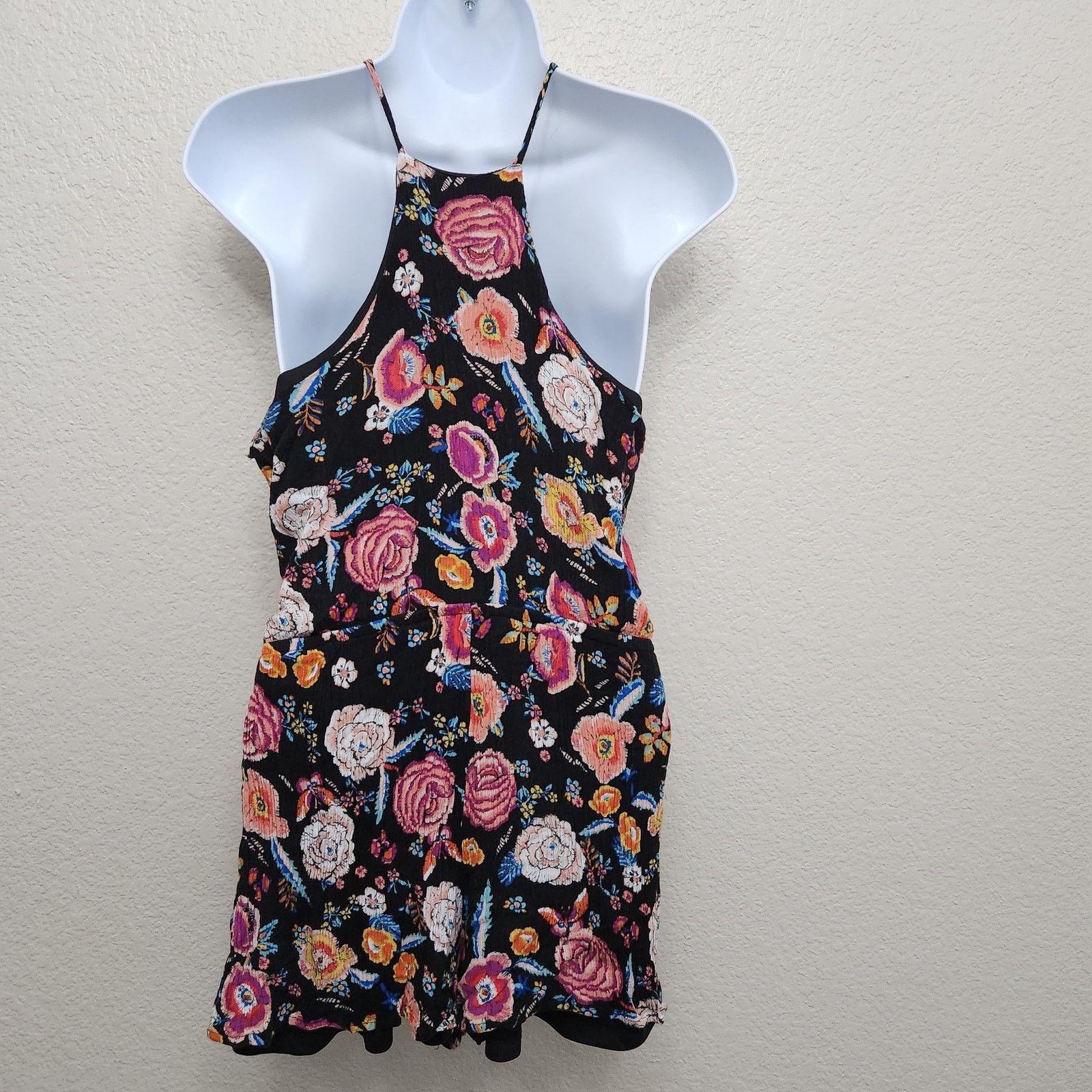 Other One Heart Clothing Black Floral Spaghetti Straps Romper M Size 30" / US 8 / IT 44 - 4 Thumbnail