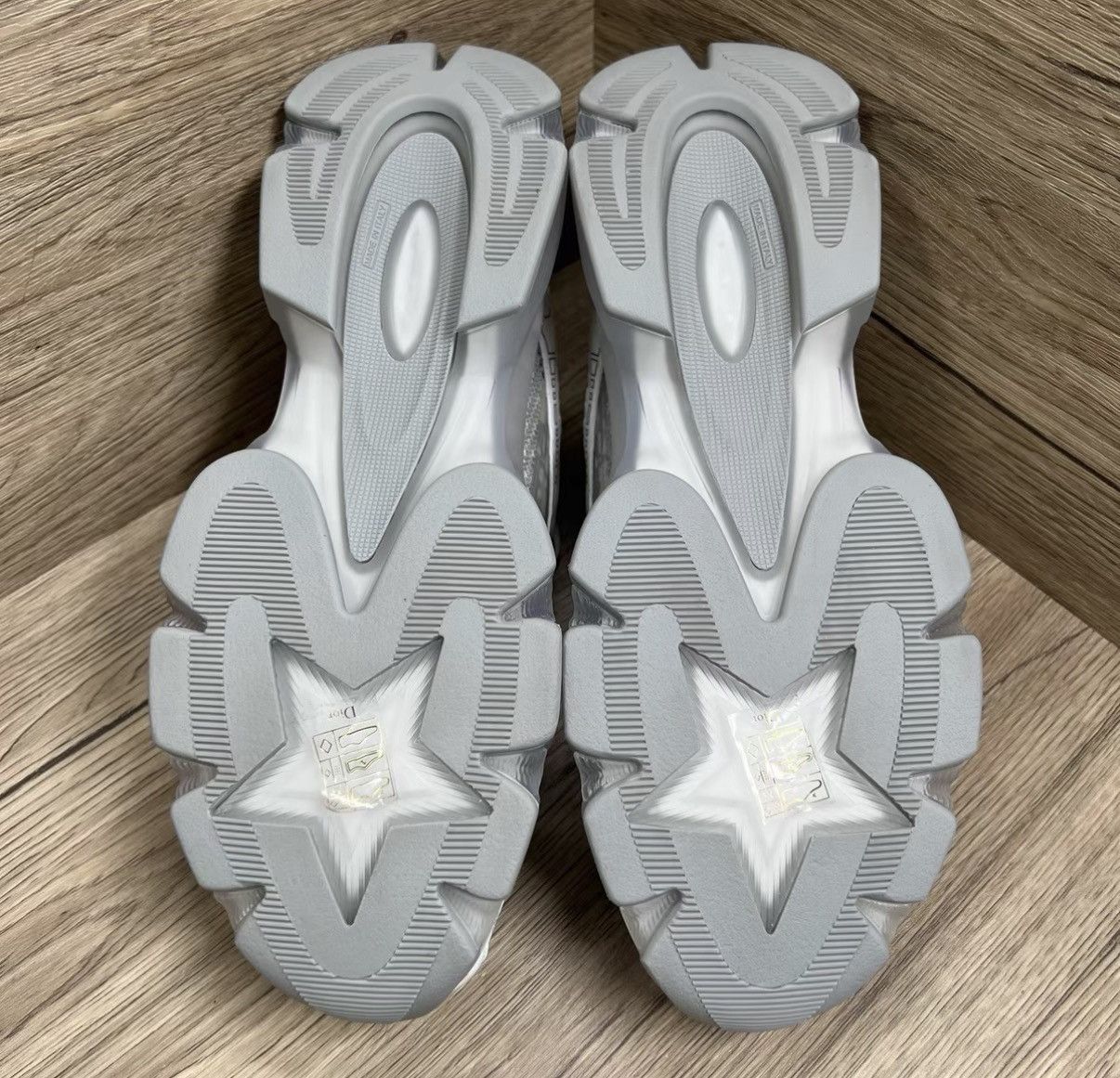 Dior Dior Vibe Grey And White All-over Print Sneakers J41 Size US 8 / EU 41 - 6 Thumbnail