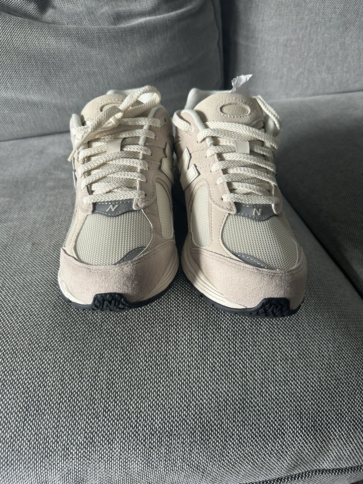 New Balance New Balance 2002R (Taupe) Size US 9 / EU 42 - 6 Thumbnail