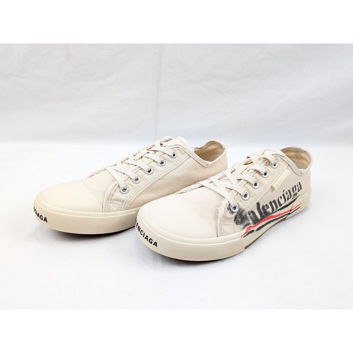 Balenciaga o1rshd1 Paris Low-Top Sneakers in White Size US 8 / EU 41 - 19 Thumbnail