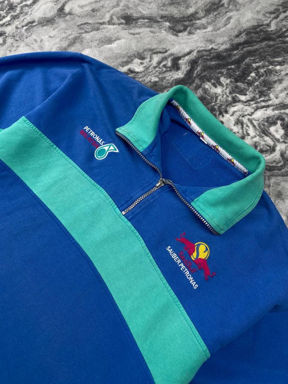 Red Bull Vintage Red Bull Sauber Petronas F1 Team 1/4 Zip Jacket Size US XL / EU 56 / 4 - 6 Thumbnail