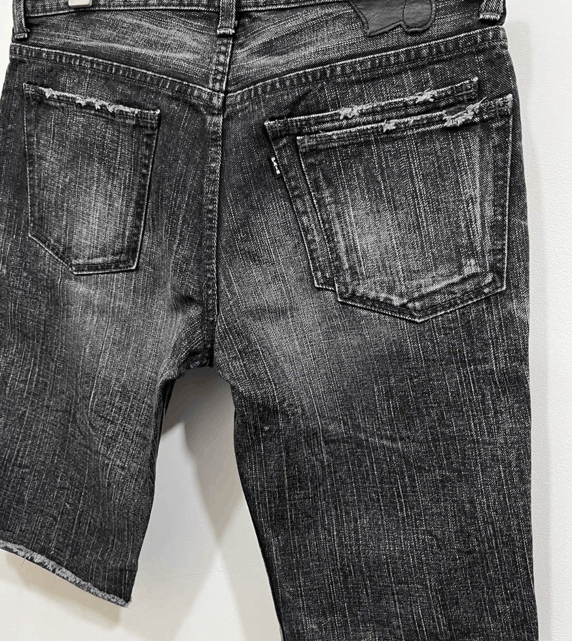 Number (N)ine Number (N)ine Sz 4 Number Nine 04SS Distressed Denim Short Size US 32 / EU 48 - 2 Thumbnail