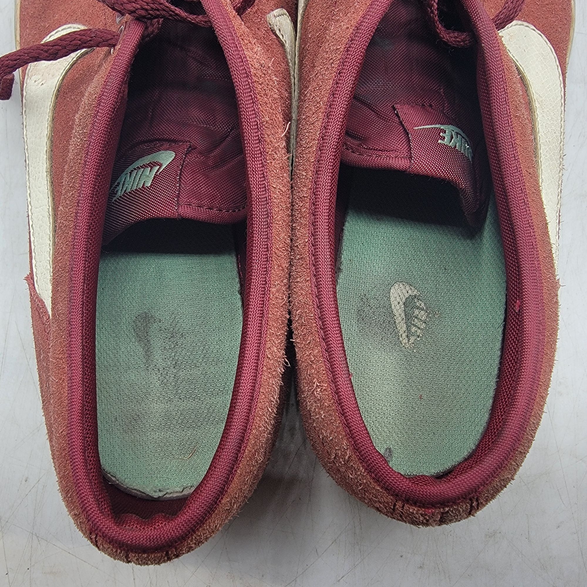Nike Nike Toki Mens 11.5 Red Sneaker Shoes Walking Skateboarding Size US 11.5 / EU 44-45 - 6 Thumbnail