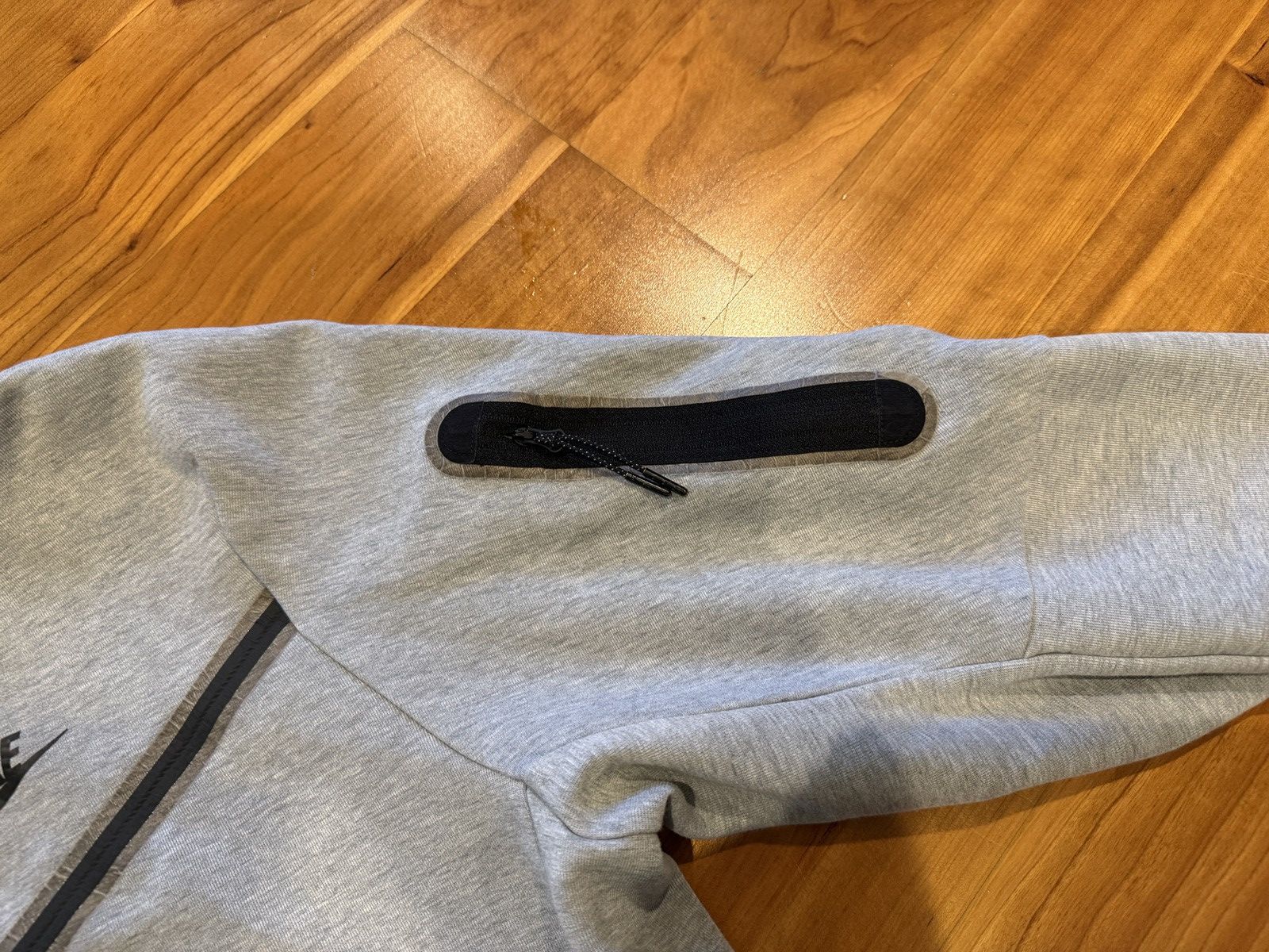 Nike Nike Tech Ziipoered Hoodie Gray-Large Size US L / EU 52-54 / 3 - 8 Thumbnail
