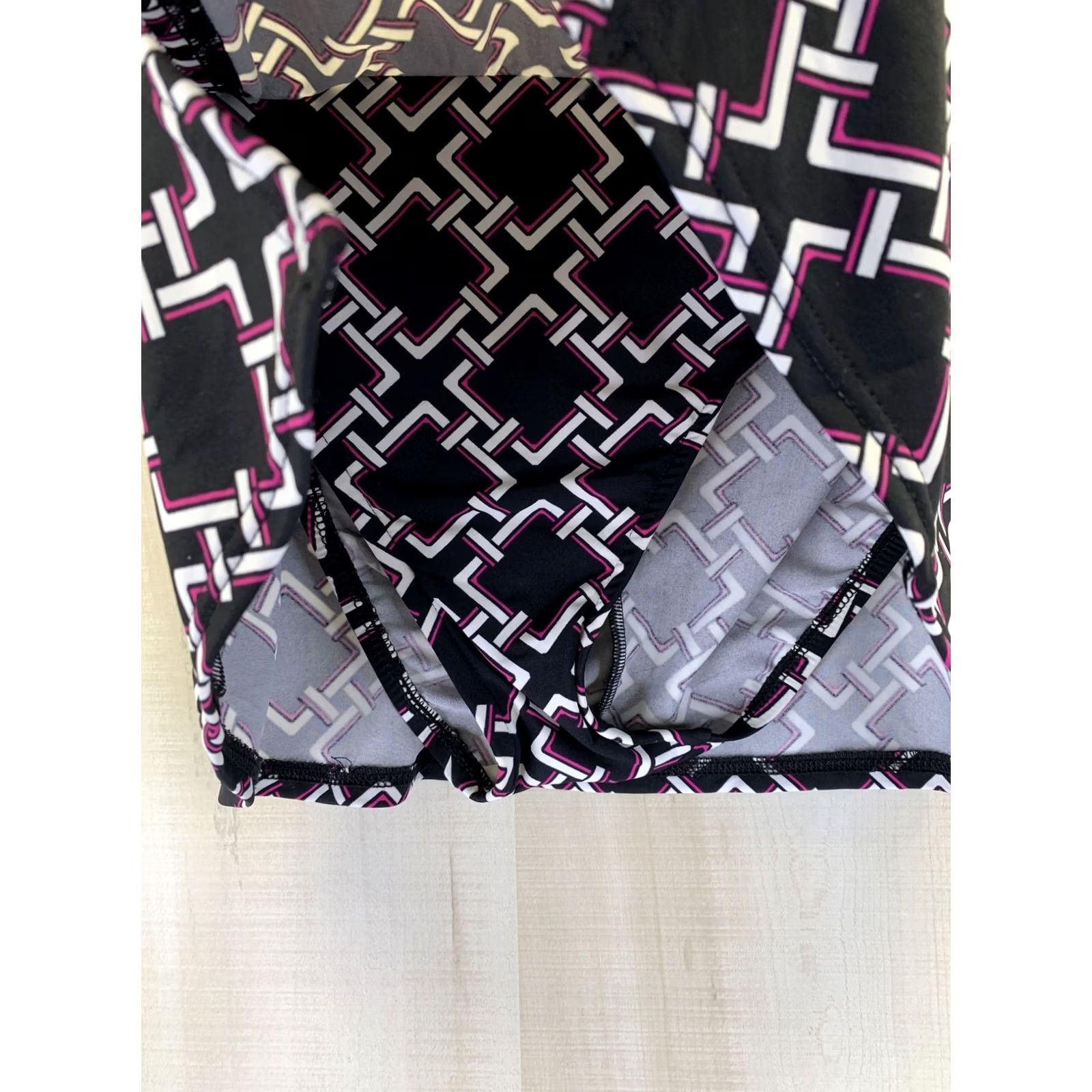 Vintage INC International Concepts Swim Skirt Women Black/Pink 8 NWT-5970 Size 30" / US 8 / IT 44 - 6 Thumbnail