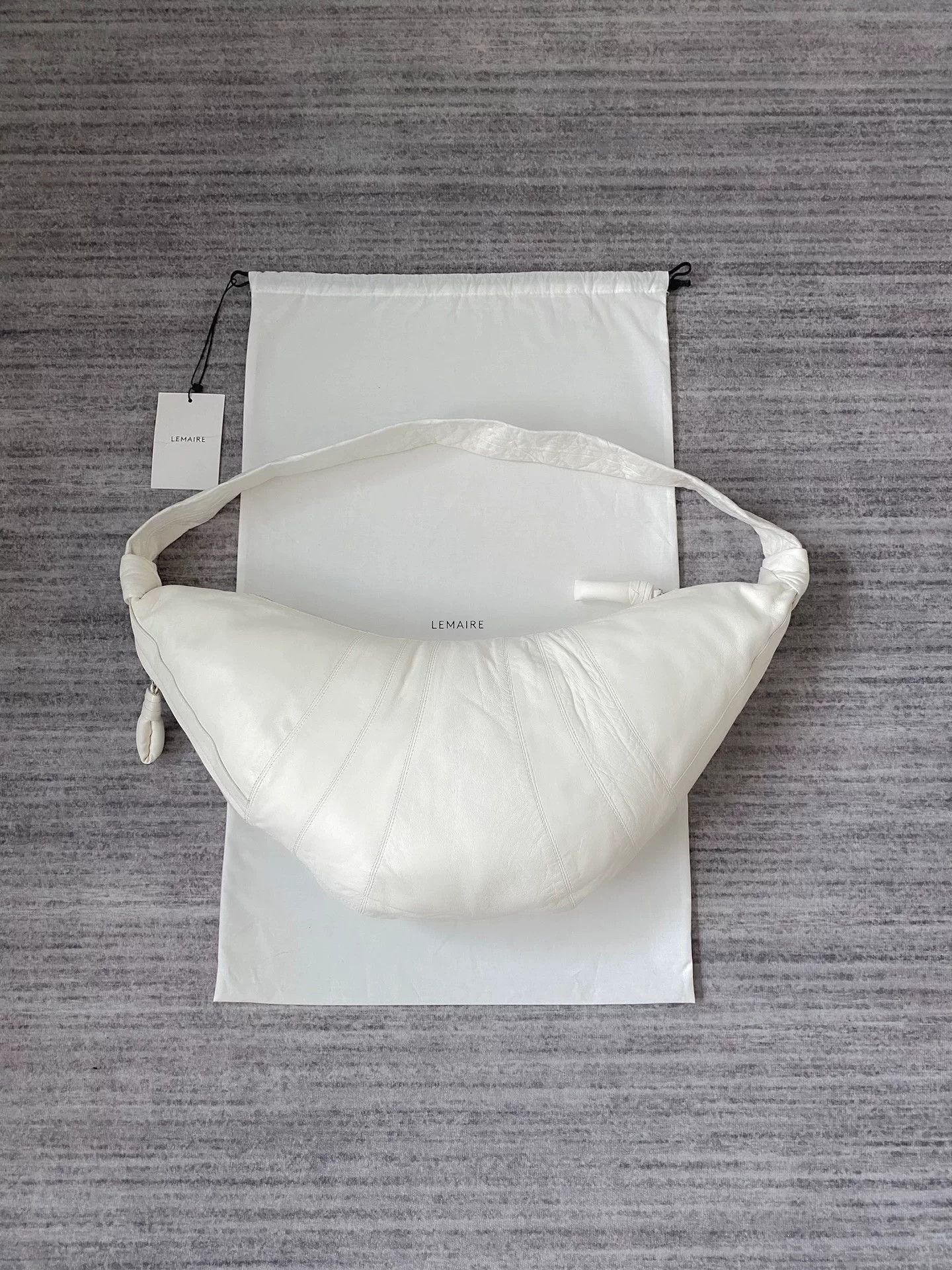 Lemaire Lemaire White Lambskin Large Croissant Bag. Size ONE SIZE - 2 Thumbnail