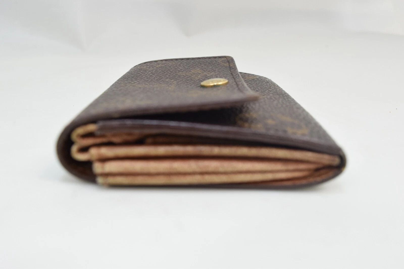Louis Vuitton Louis Vuitton Porte Monnaie Plat Monogram Coin Purse M61930 Size ONE SIZE - 4 Thumbnail
