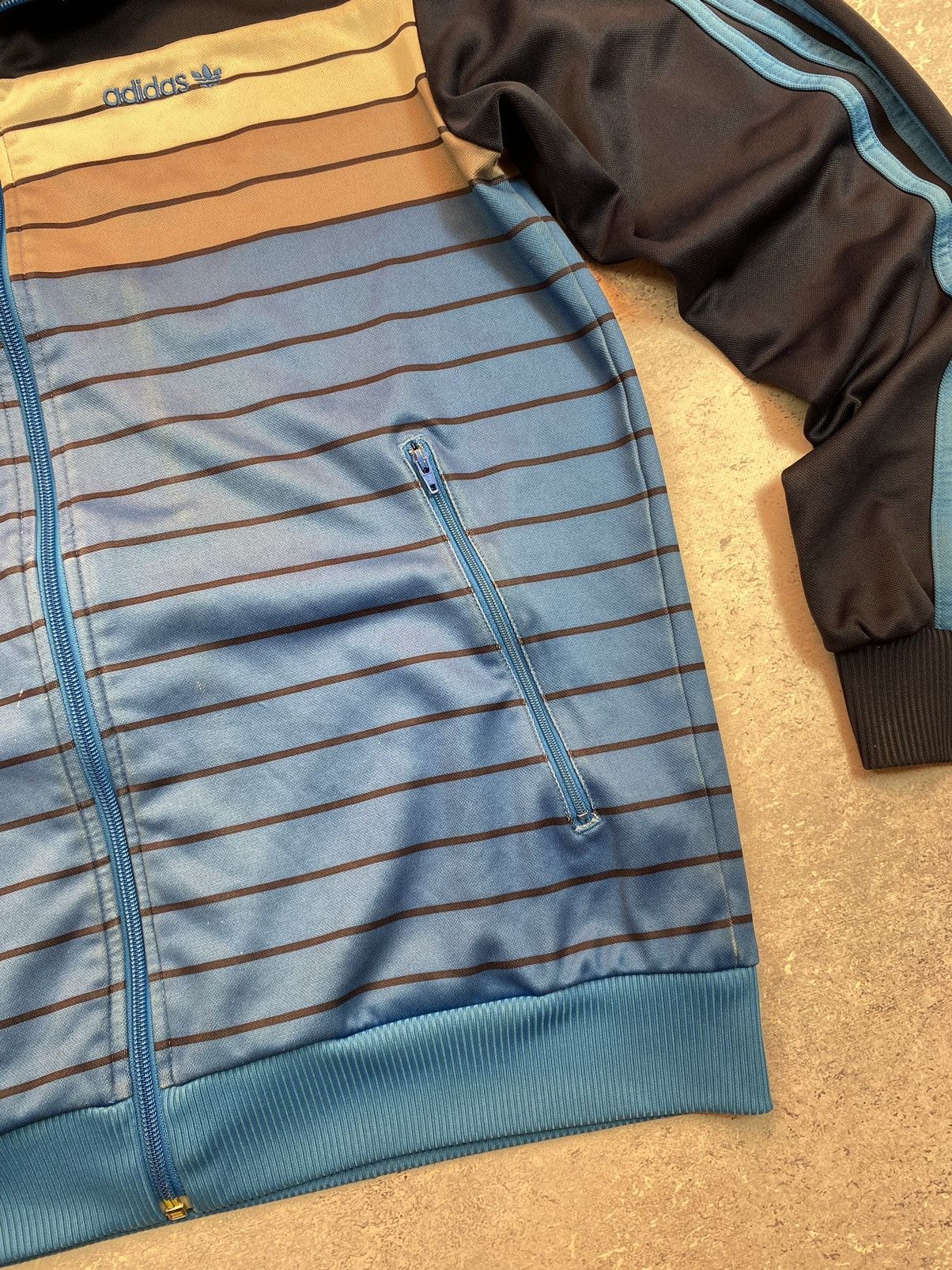 Adidas × Vintage Adidas men’s blue full zip up hoodie size medium Size US M / EU 48-50 / 2 - 10 Thumbnail