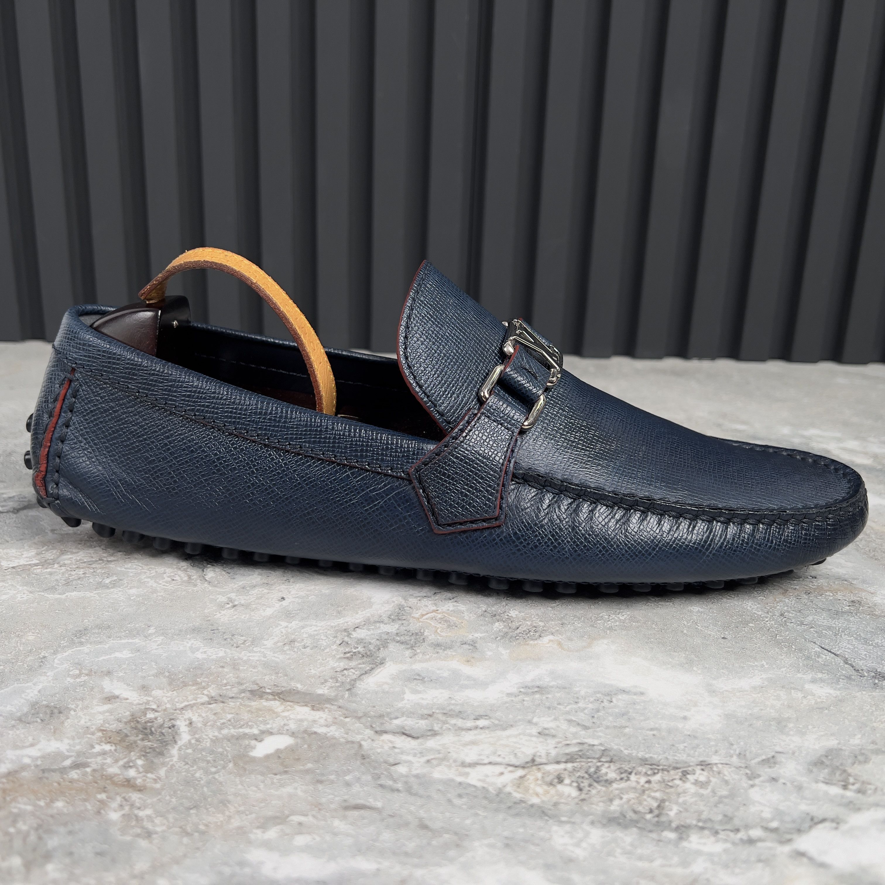 Louis Vuitton Louis Vuitton Hockenheim Driving Moccasins Taiga Leather Size US 11 / EU 44 - 4 Thumbnail