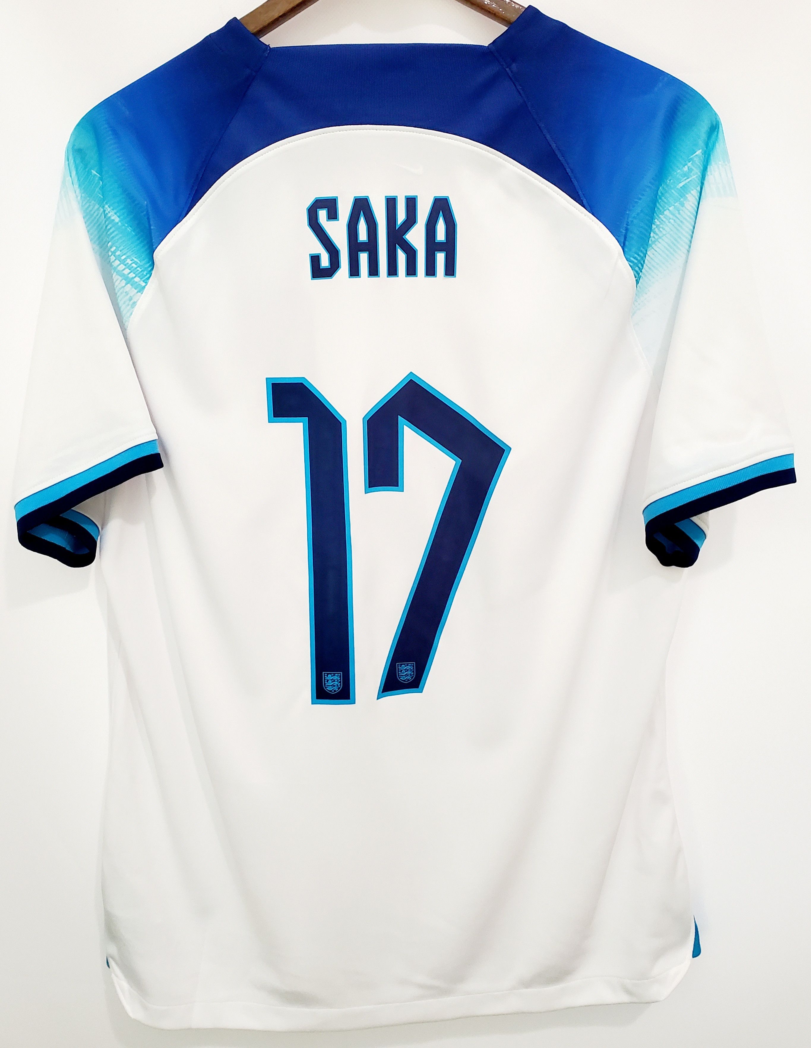 Nike ENGLAND 2022 HOME soccer jersey # 17 Saka ideal condition L Size US L / EU 52-54 / 3 - 1 Thumbnail